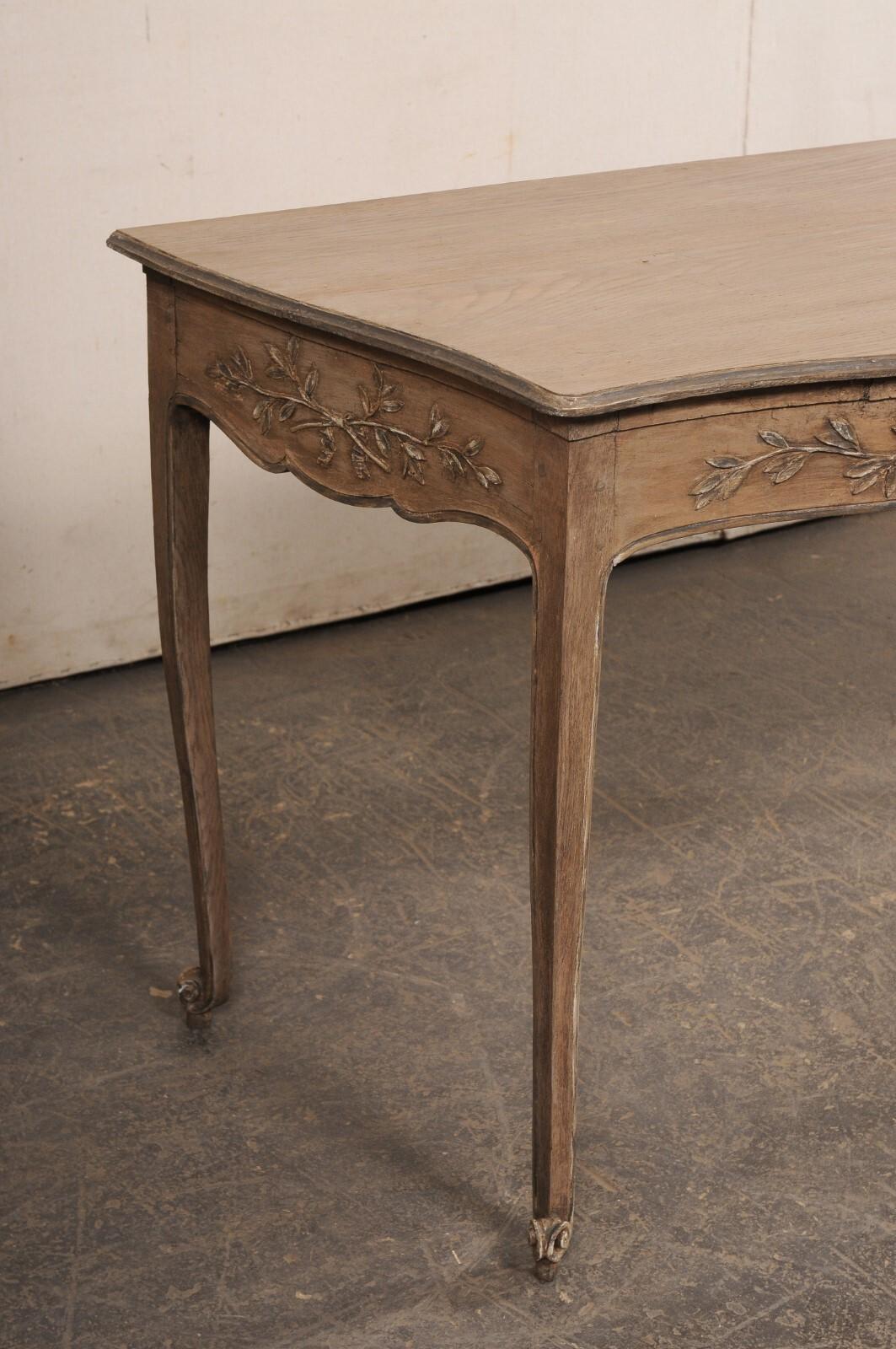 Elegant Pair of 19th C. French Serpentine Console Tables For Sale 3