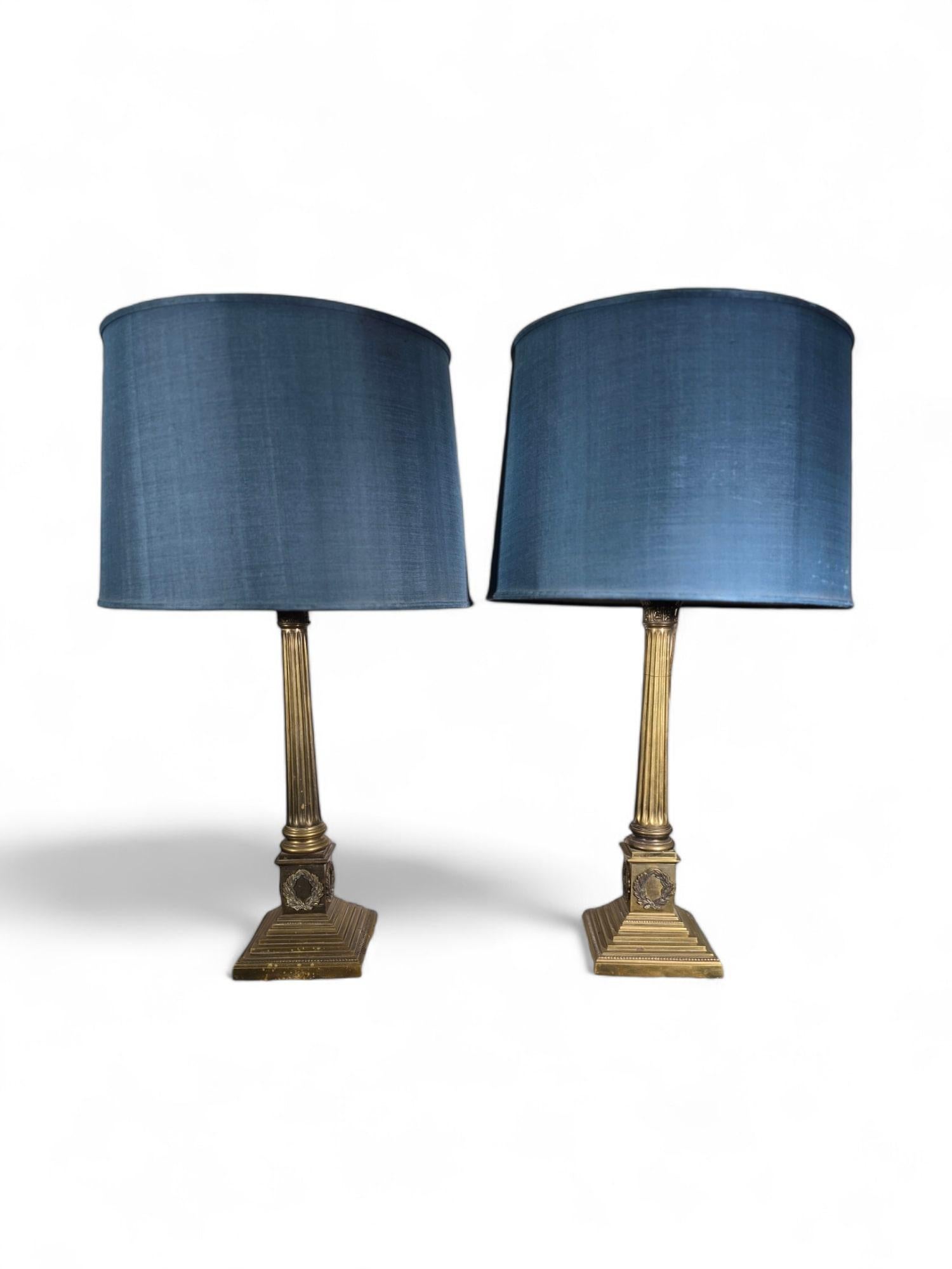 Elegance Paire de lampes de table à colonne en bronze du 19e siècle en vente 7