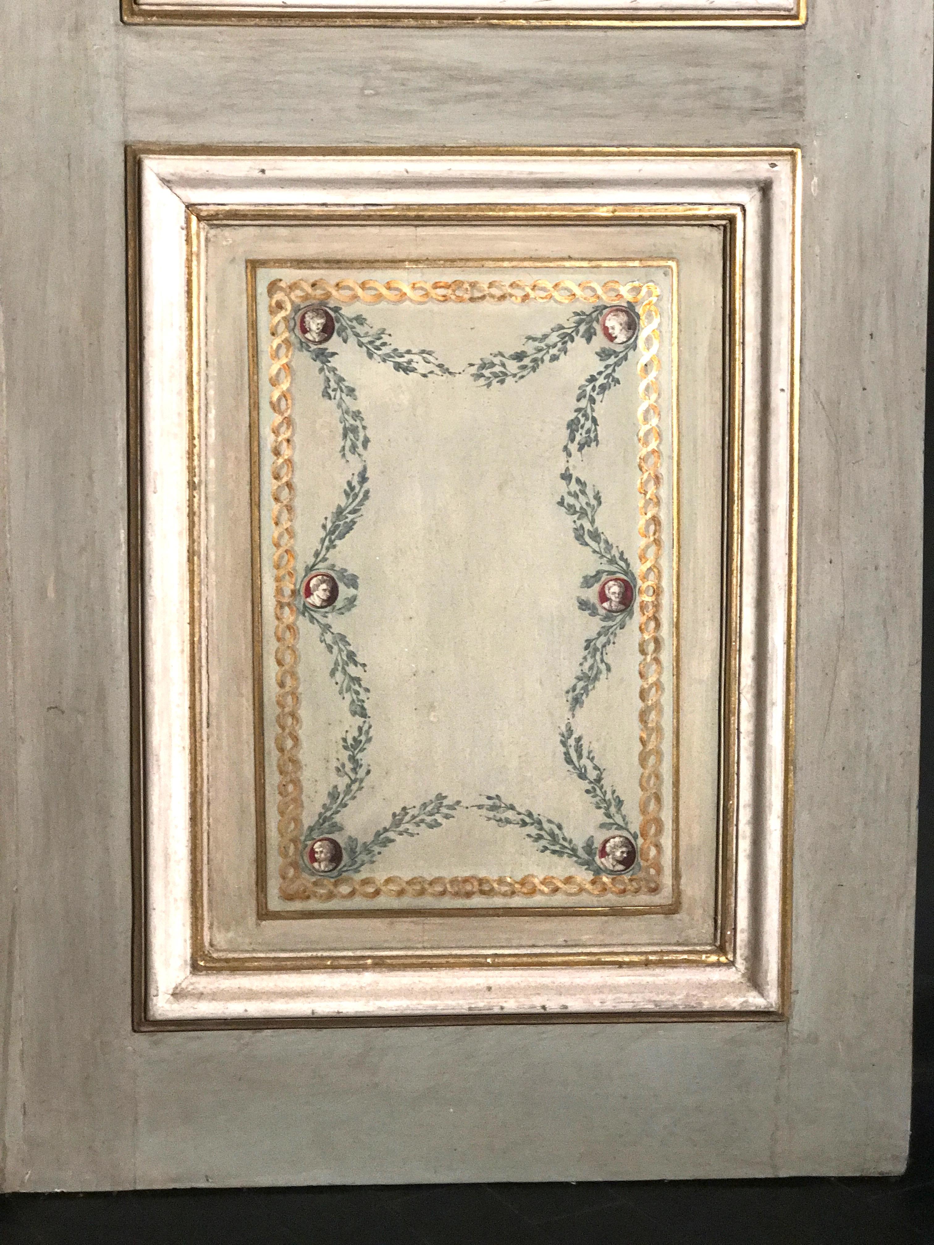 Elegante coppia di porte o rivestimenti dipinti italiani del XIX secolo 8