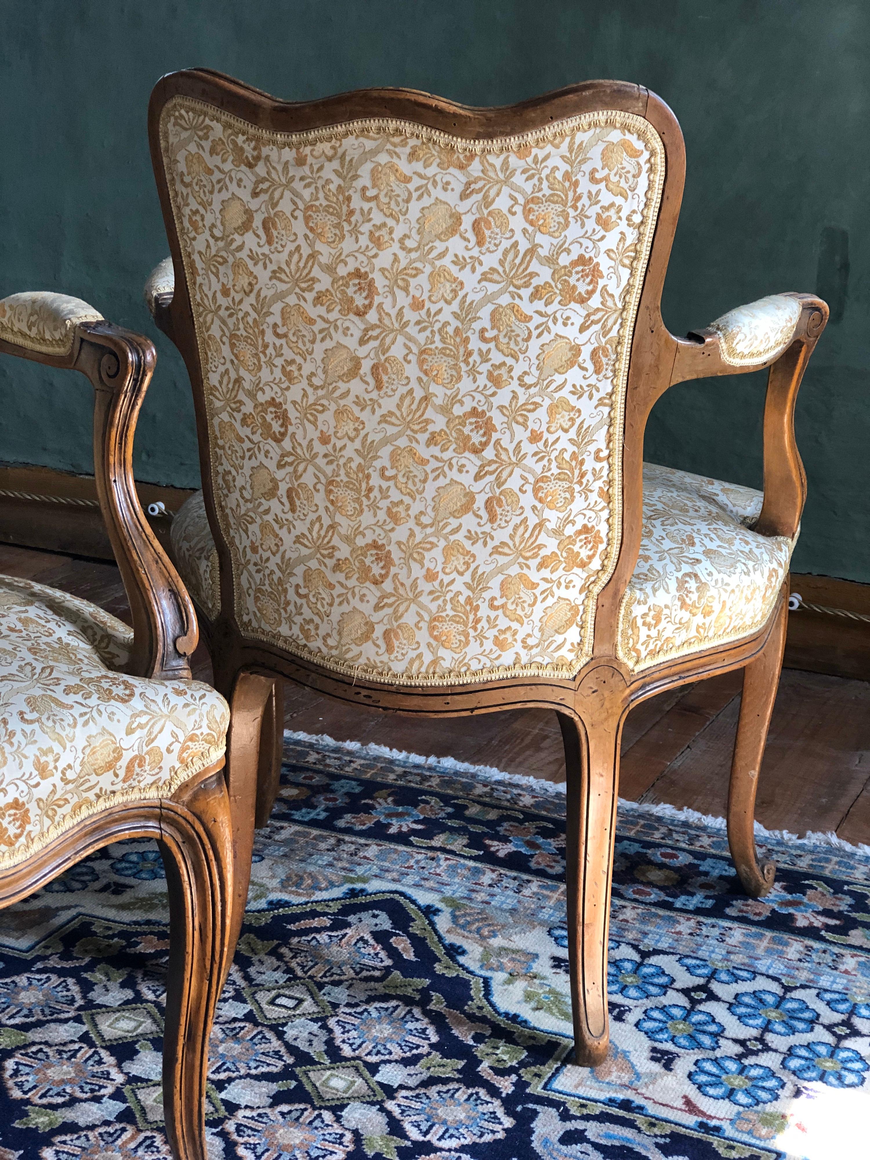 19th Century Elegant Pair of Antique French Armchairs in Louis XV Style, circa 1880 For Sale