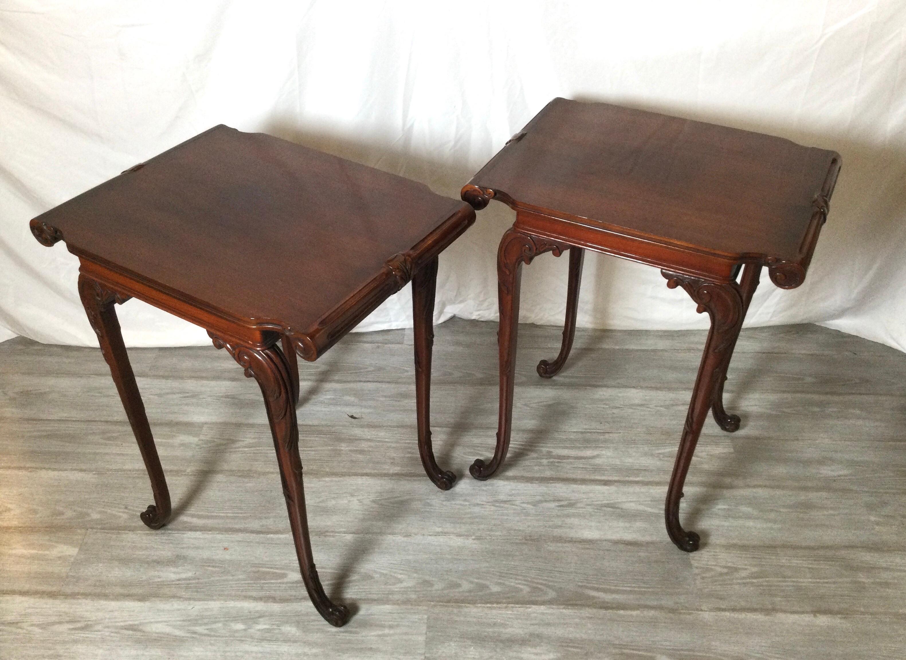 Elegant Pair of Antique Mahogany Side Tables 4