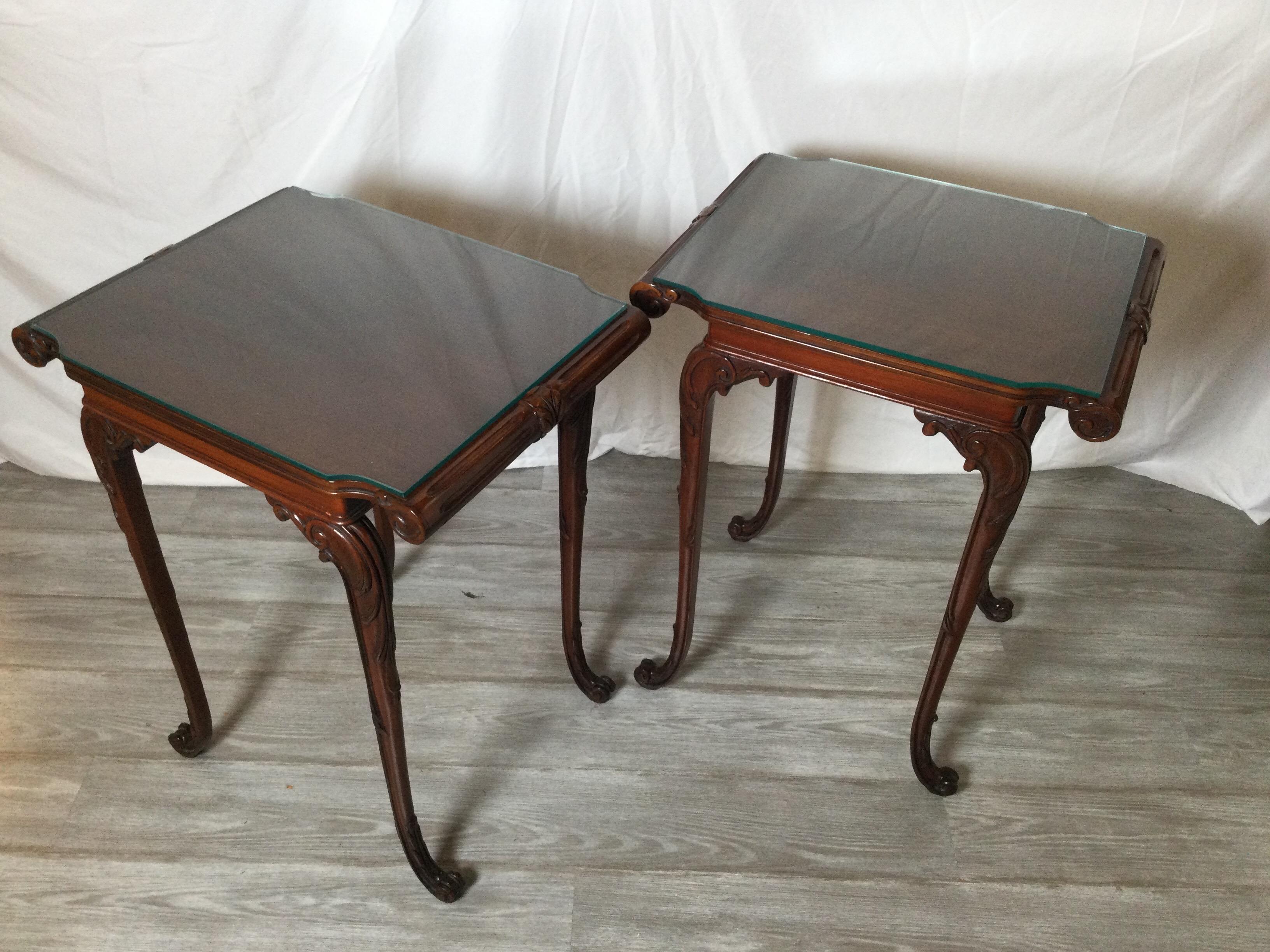 Elegant Pair of Antique Mahogany Side Tables 6