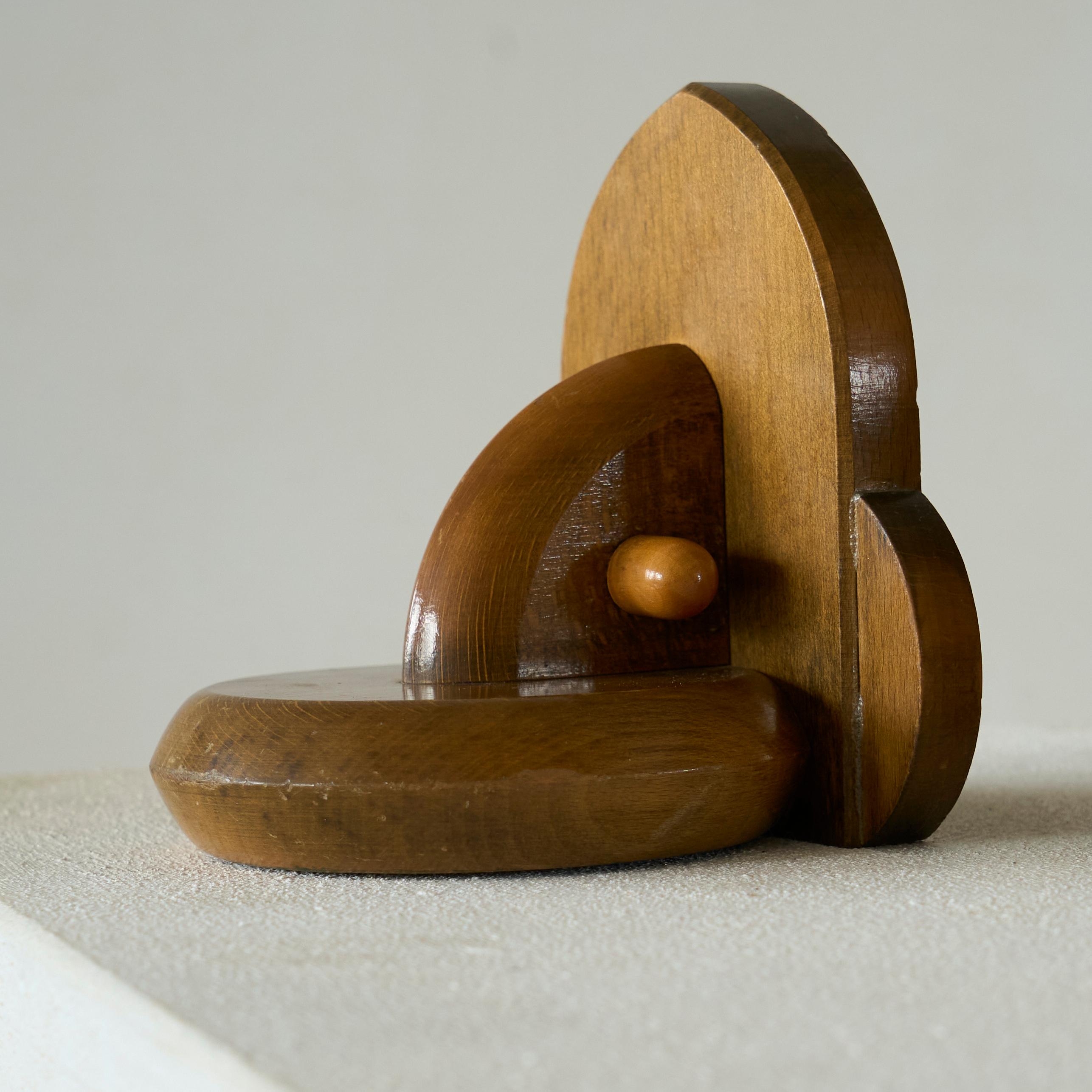 Hand-Crafted Elegant Pair of Art Deco Bookends in Wood 1930s For Sale