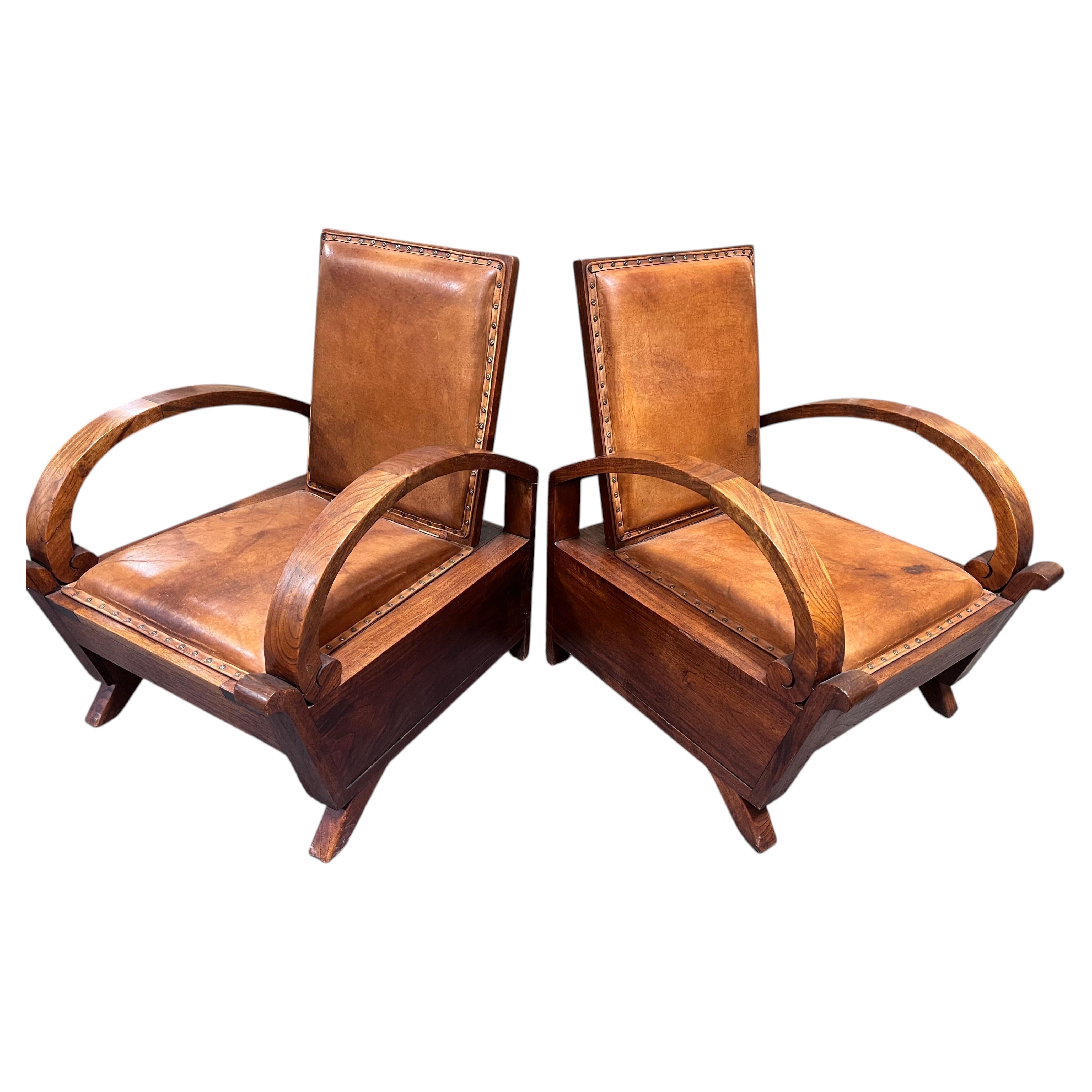 Elegantes Paar Art Deco Französisch Club Wood Stühle in Original-Leder
