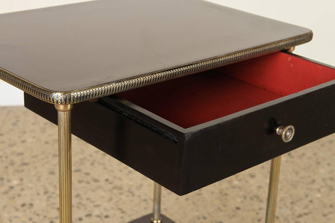 Mid-Century Modern Elegant Pair of Black Lacquer and Brass End or Bedside Tables