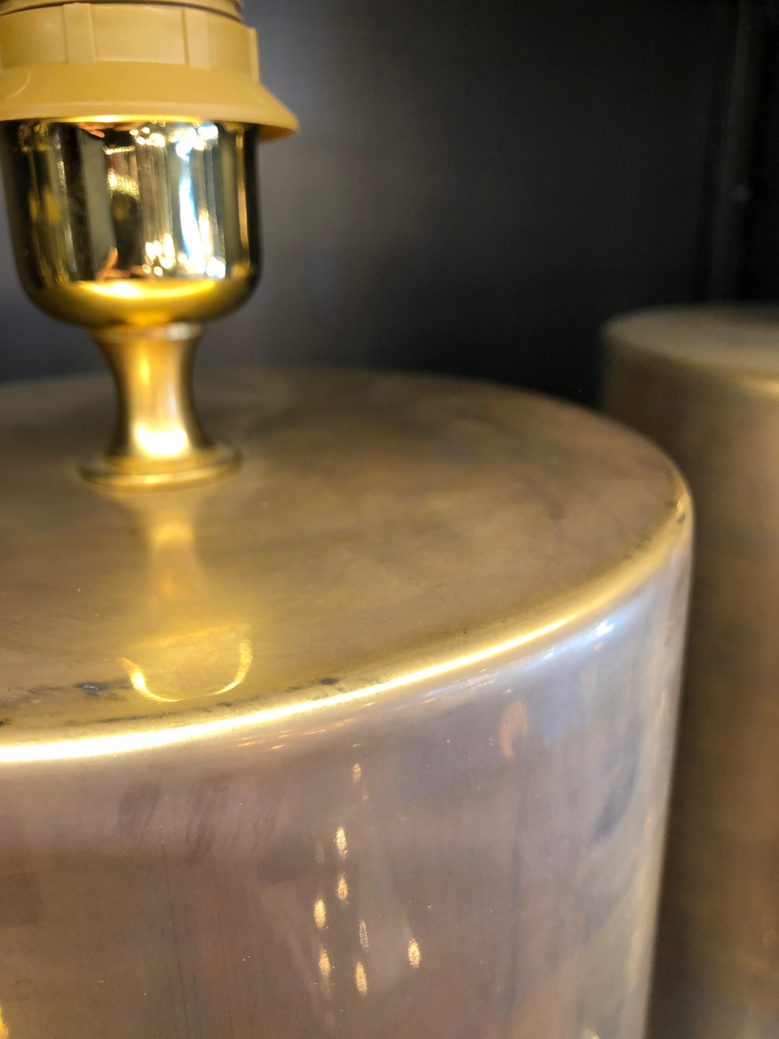 Italian Elegant Pair of Brass Cylinder Lamps