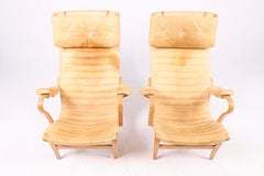 Elegant Pair of Bruno Mathsson Pernilla Lounge Chairs in Leather and Beech