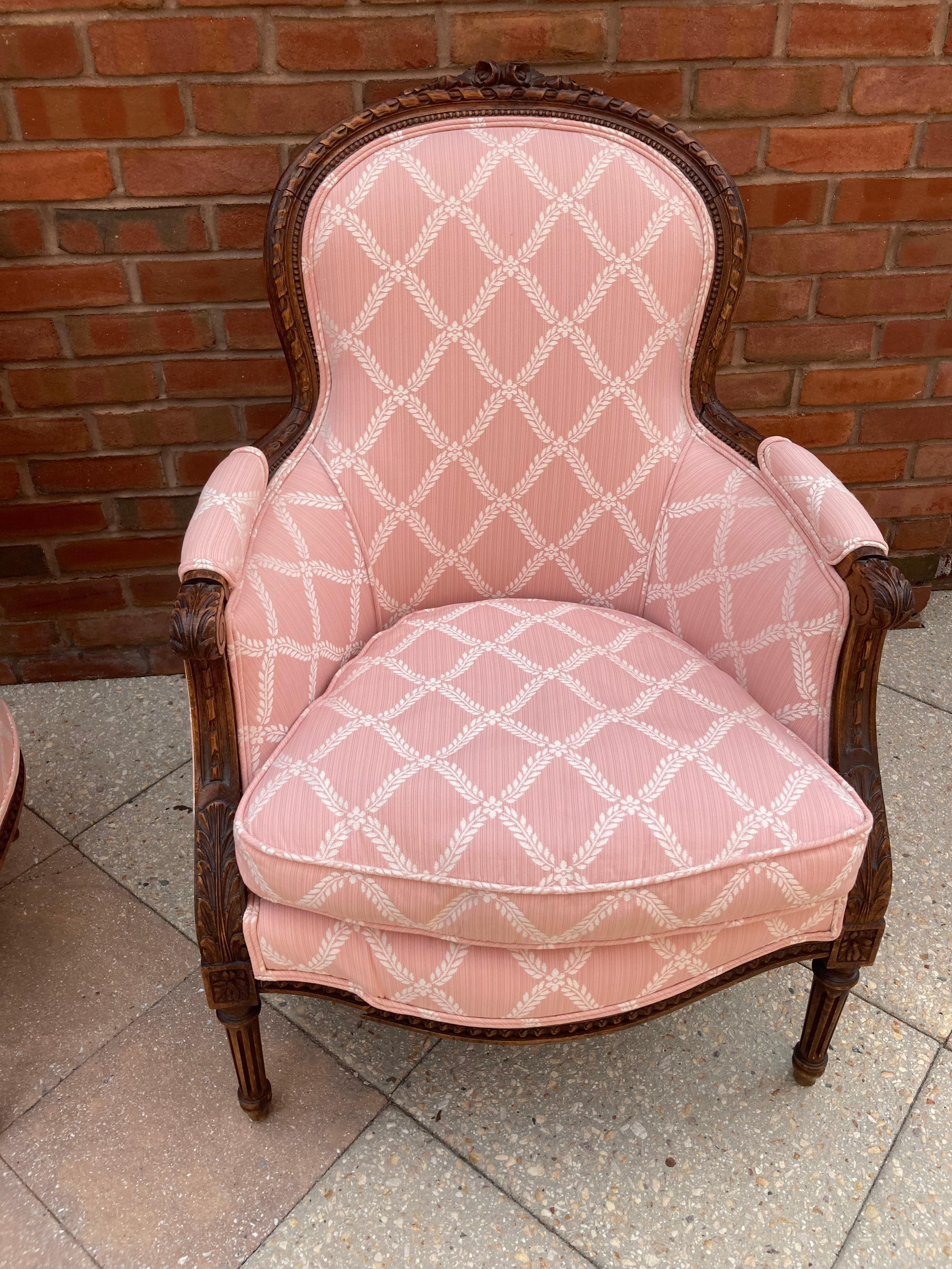 North American Elegant Pair of Rosey Pink French Style Bergere Chairs with Walnut Frames
