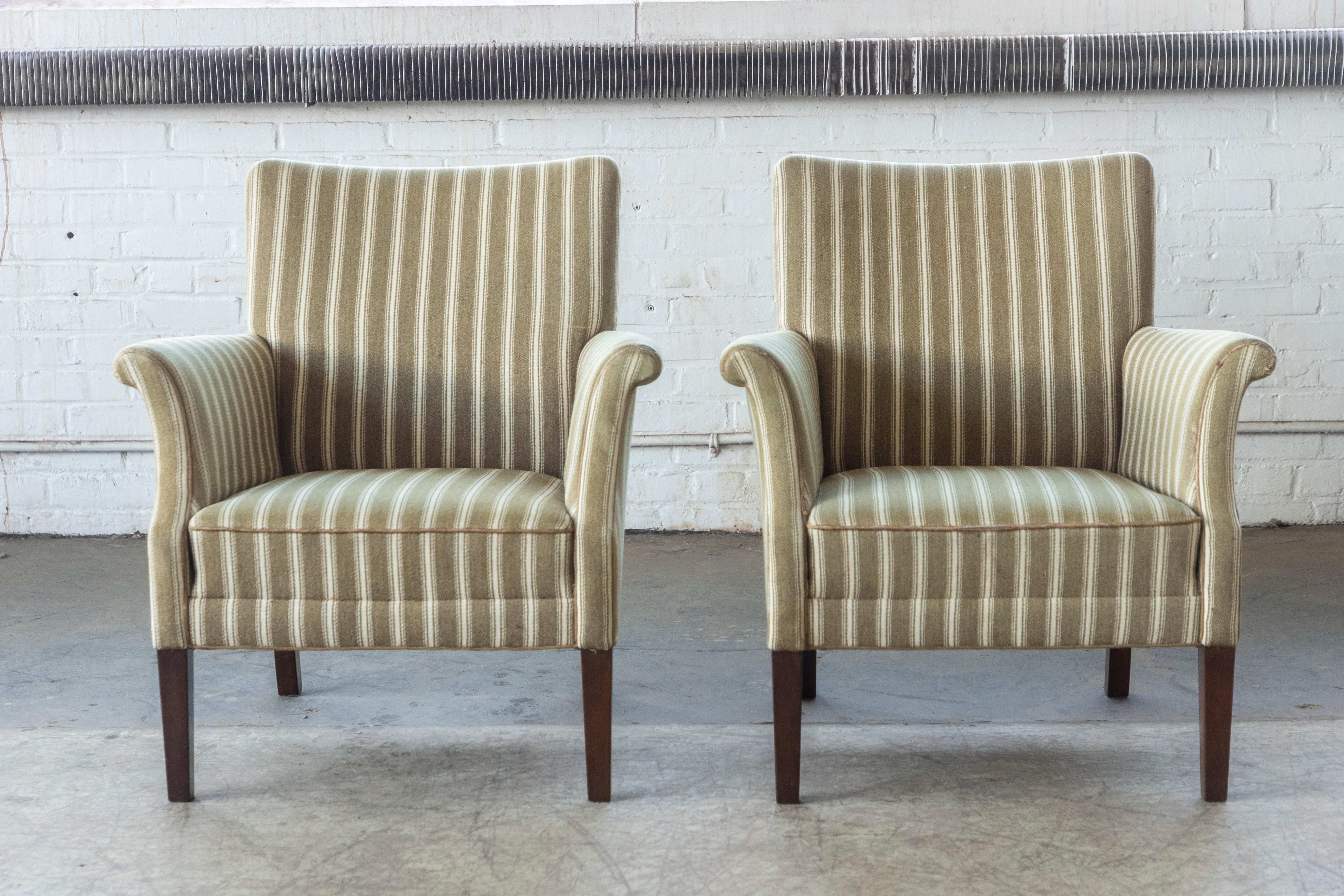 Elegant Pair of Danish 1950s Small Lounge Chairs in Savak Wool 2