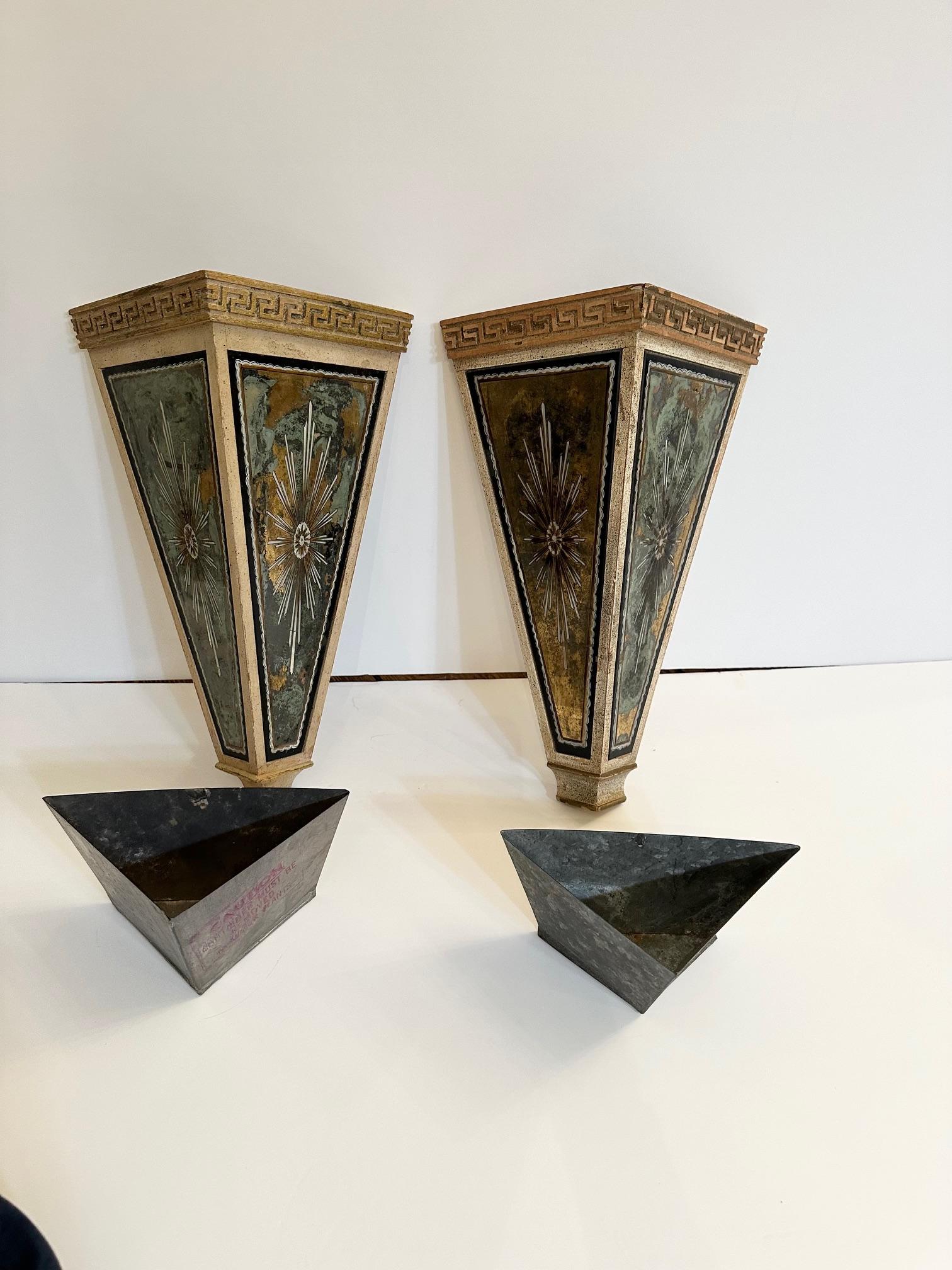Elegant Pair of Eglomise & Wood Antique Wall Brackets For Sale 5