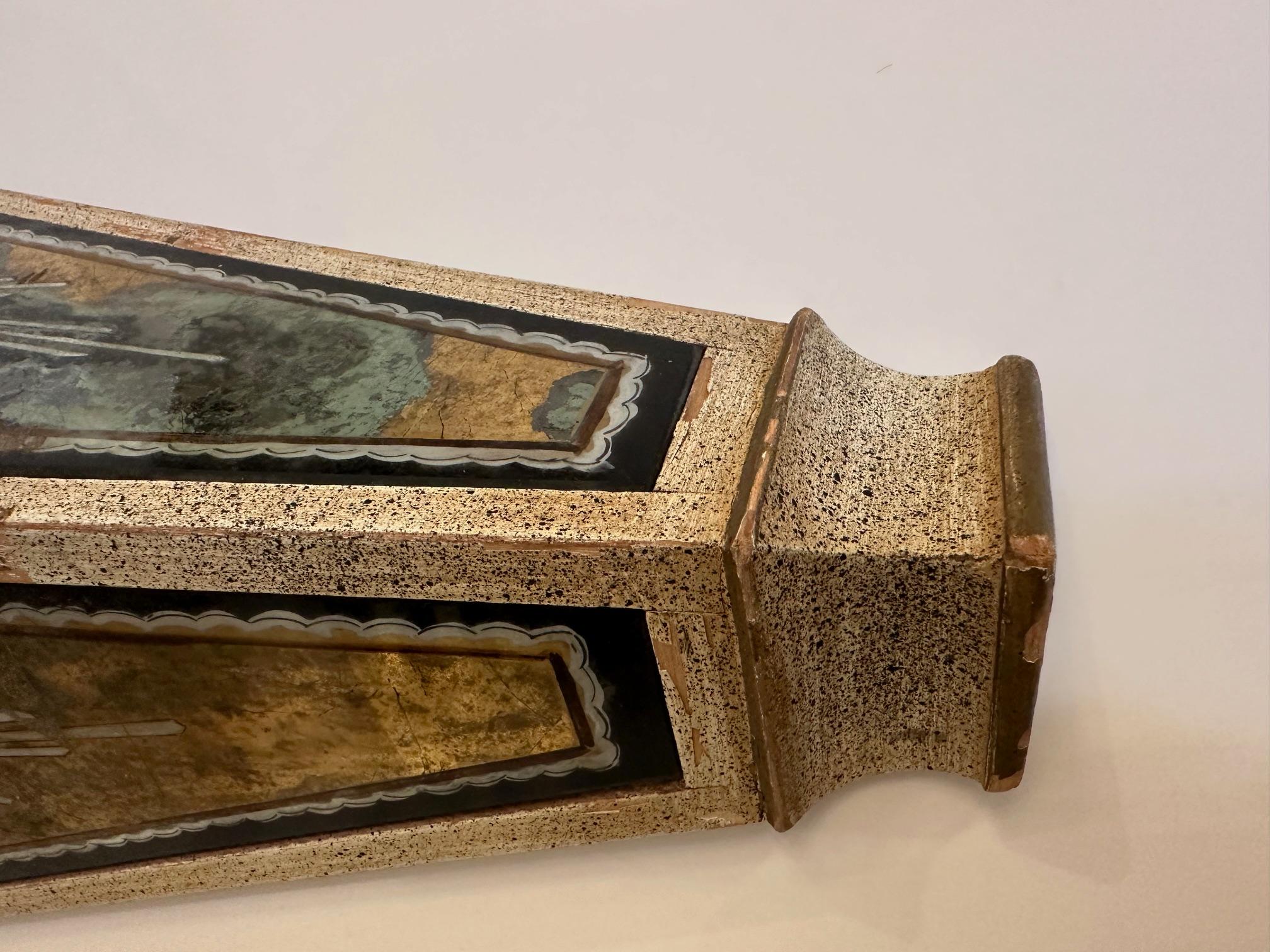 Early 20th Century Elegant Pair of Eglomise & Wood Antique Wall Brackets For Sale