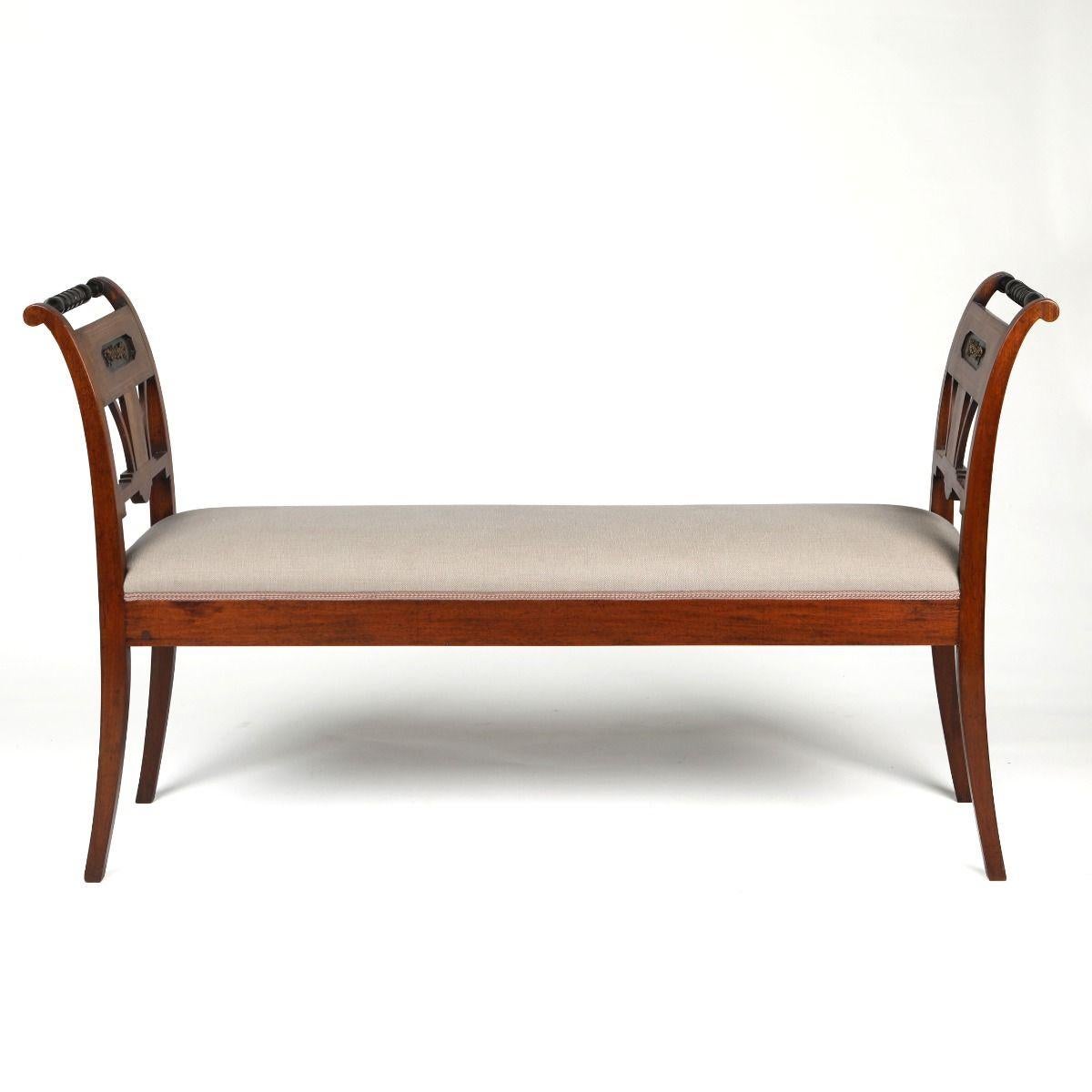 Laiton Elegance Paire de bancs Empire, Copenhague, Danemark en vente