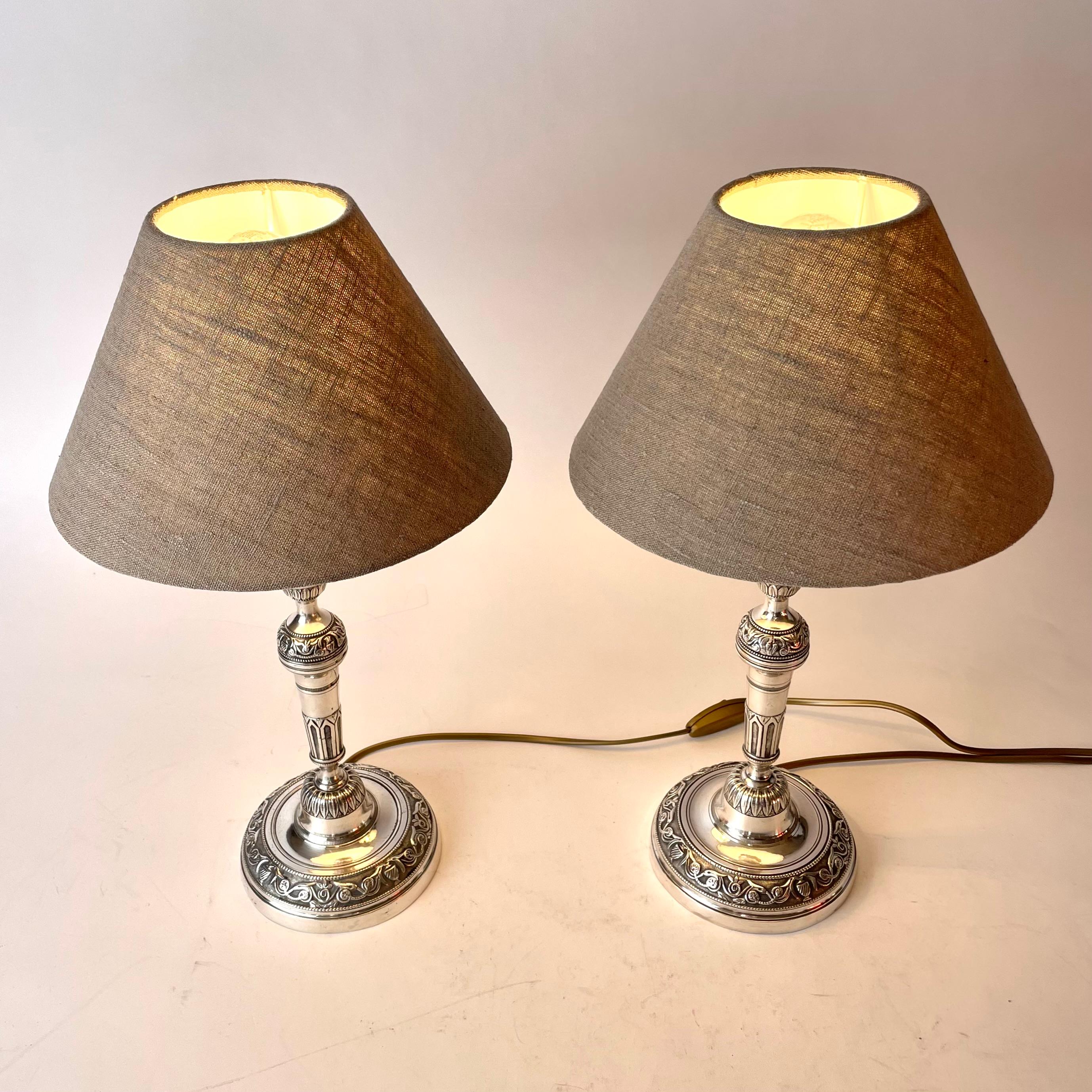 Français Élégante paire de lampes de table Empire, à l'origine chandeliers des années 1820 en vente
