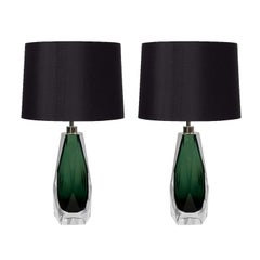Élégante paire de lampes de table en verre de Murano vert bijou à facettes 2024