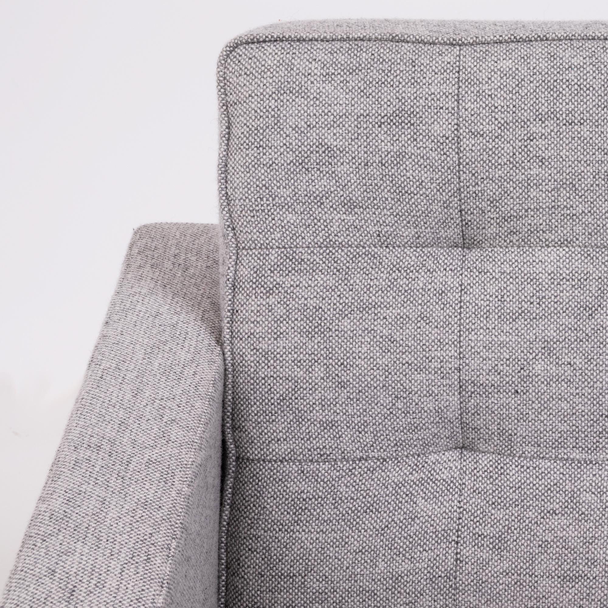 Elegant Pair of Florence Knoll Grey Wool Armchairs 4