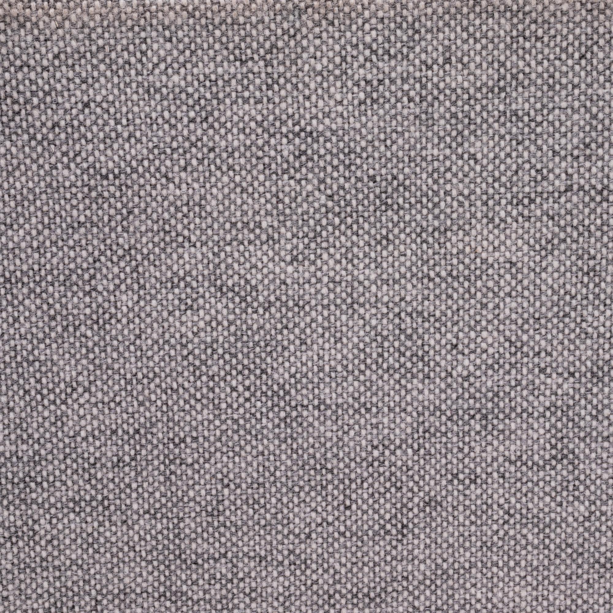 Elegant Pair of Florence Knoll Grey Wool Armchairs 1