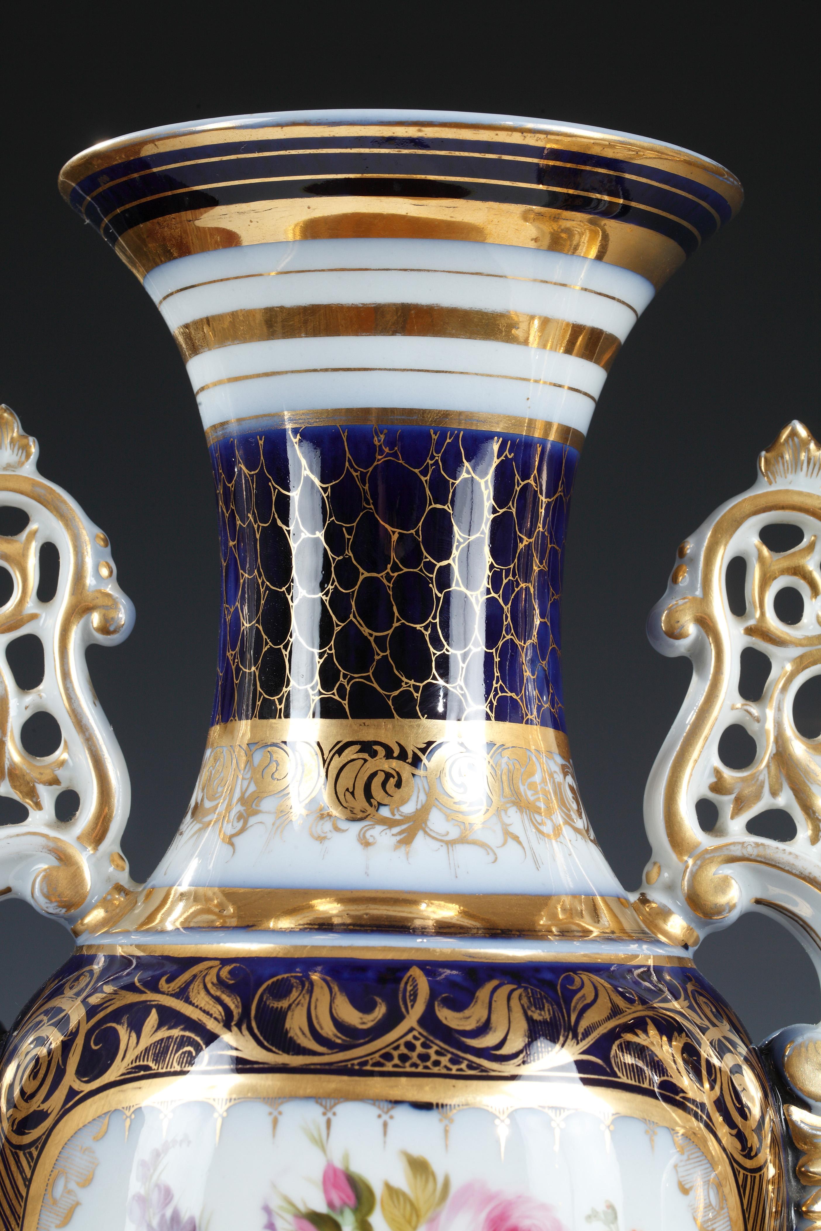 Elegante coppia di vasi di porcellana Valentine fioriti, Francia, circa 1860 in vendita 2