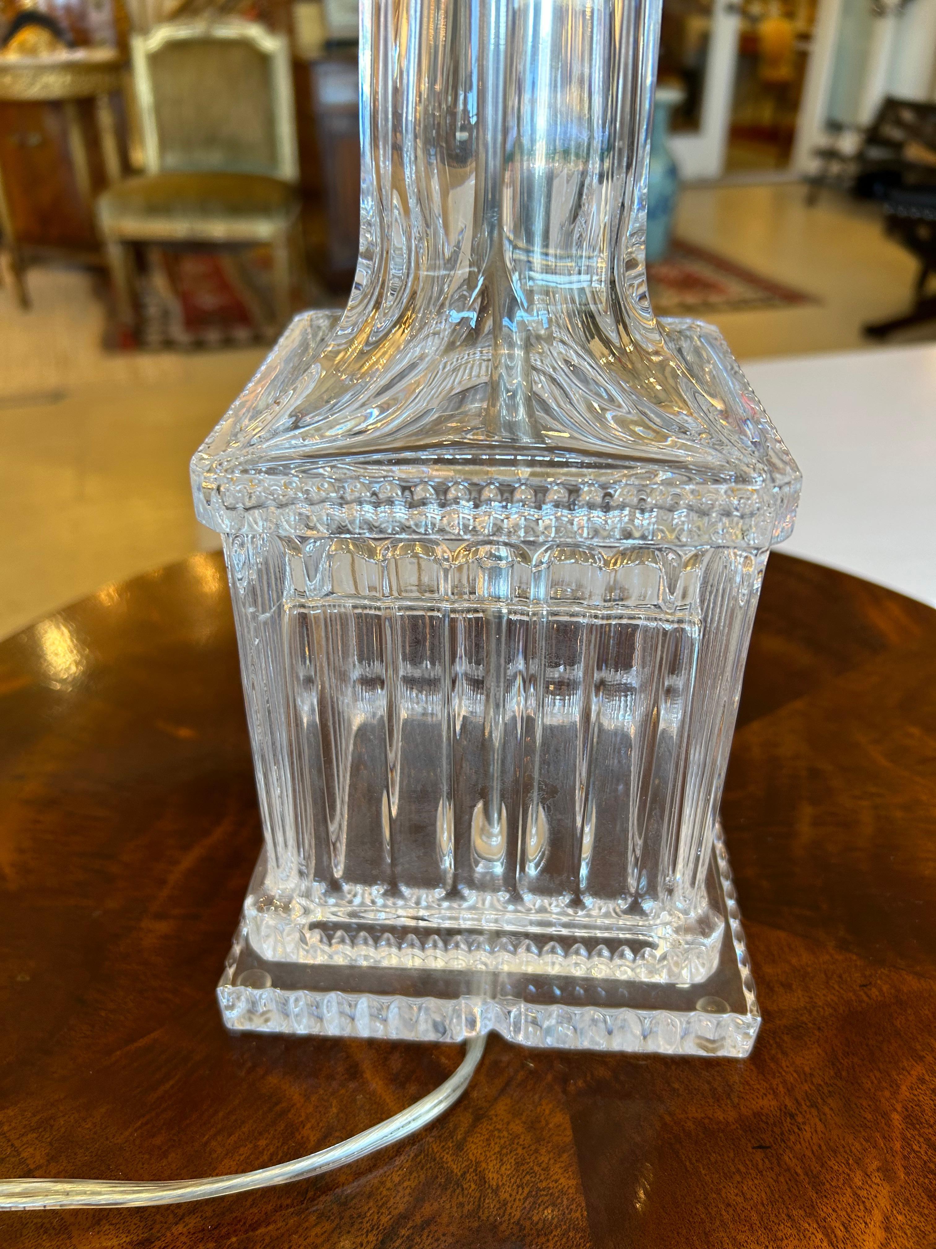 American Elegant Pair of Fluted Crystal Vintage Adjustable Table Lamps For Sale