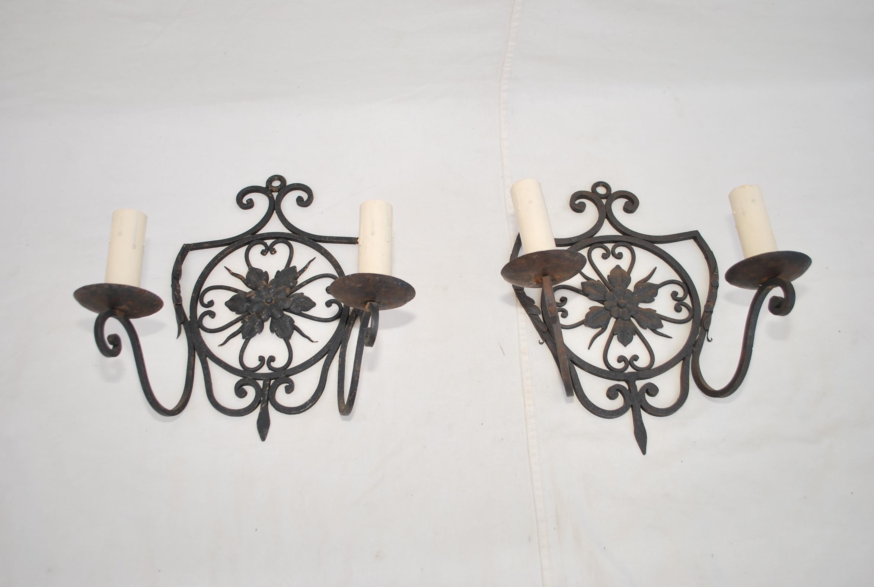 Hand-Crafted Elegant Pair of French 1920's Wrought Iron Sconces