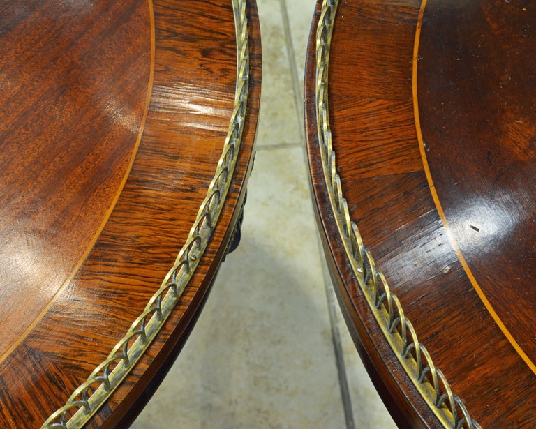 Elegant Pair of French Directoire Style Mahogany and Rosewood Gueridon Tables In Good Condition In Ft. Lauderdale, FL