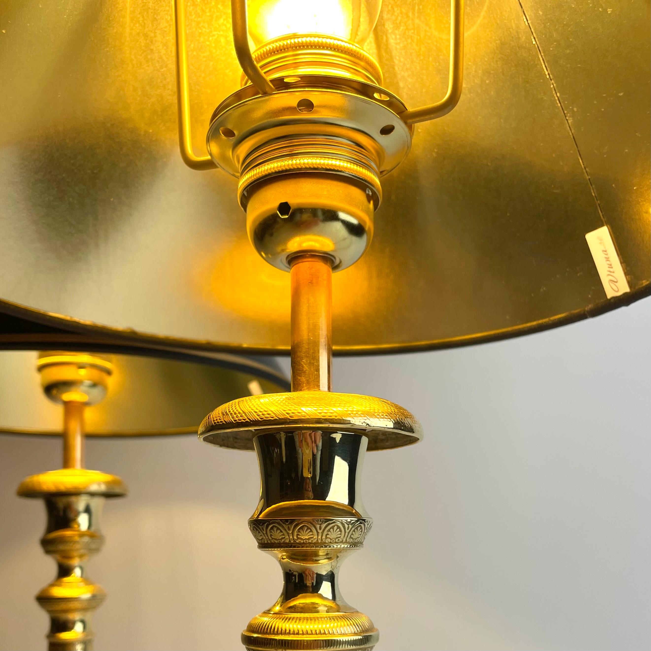 Elegante Pareja de Lámparas de Mesa de Bronce Imperio Francés, Década de 1820 en venta 6