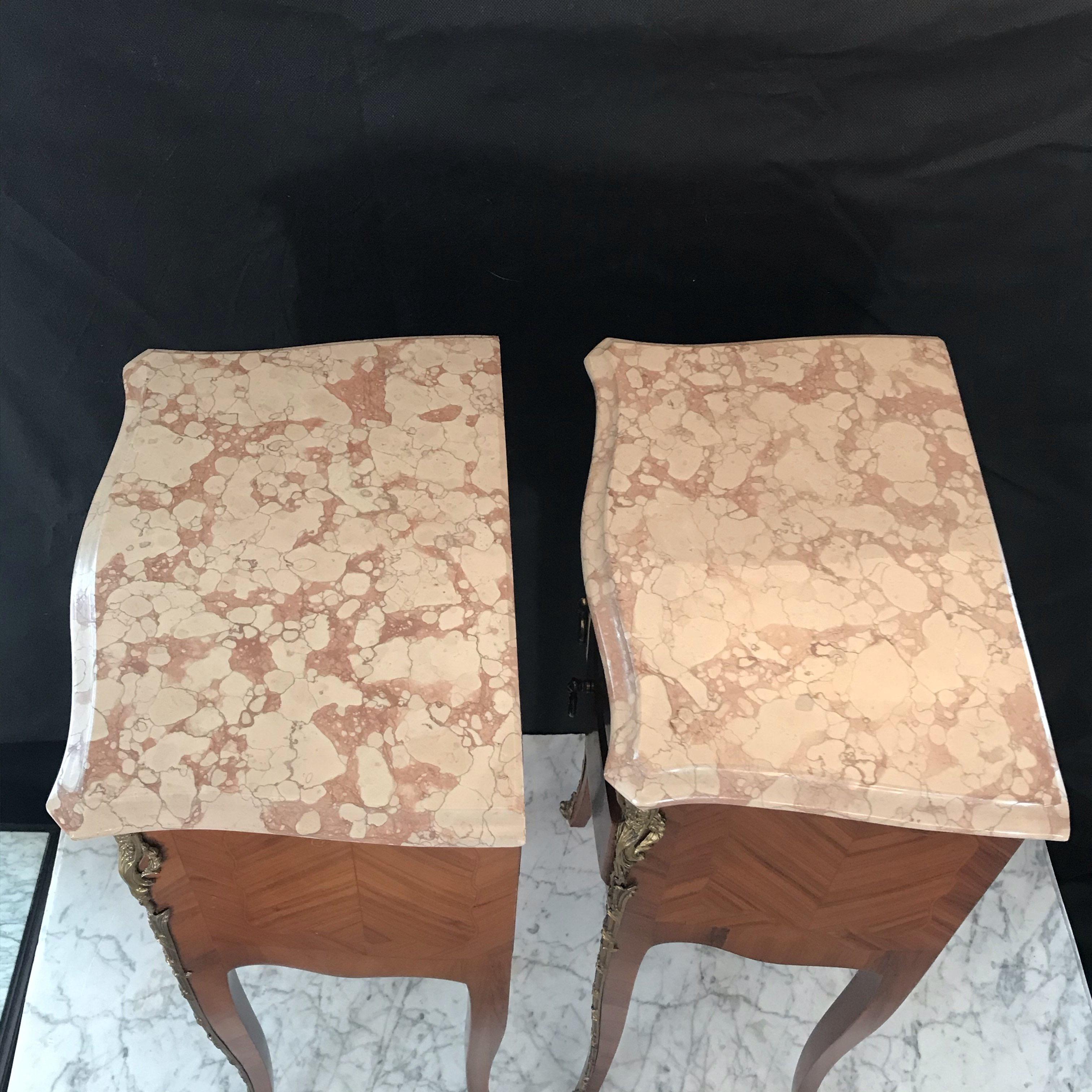 Elegant Pair of French Louis XV Marble-Top Nightstands 2