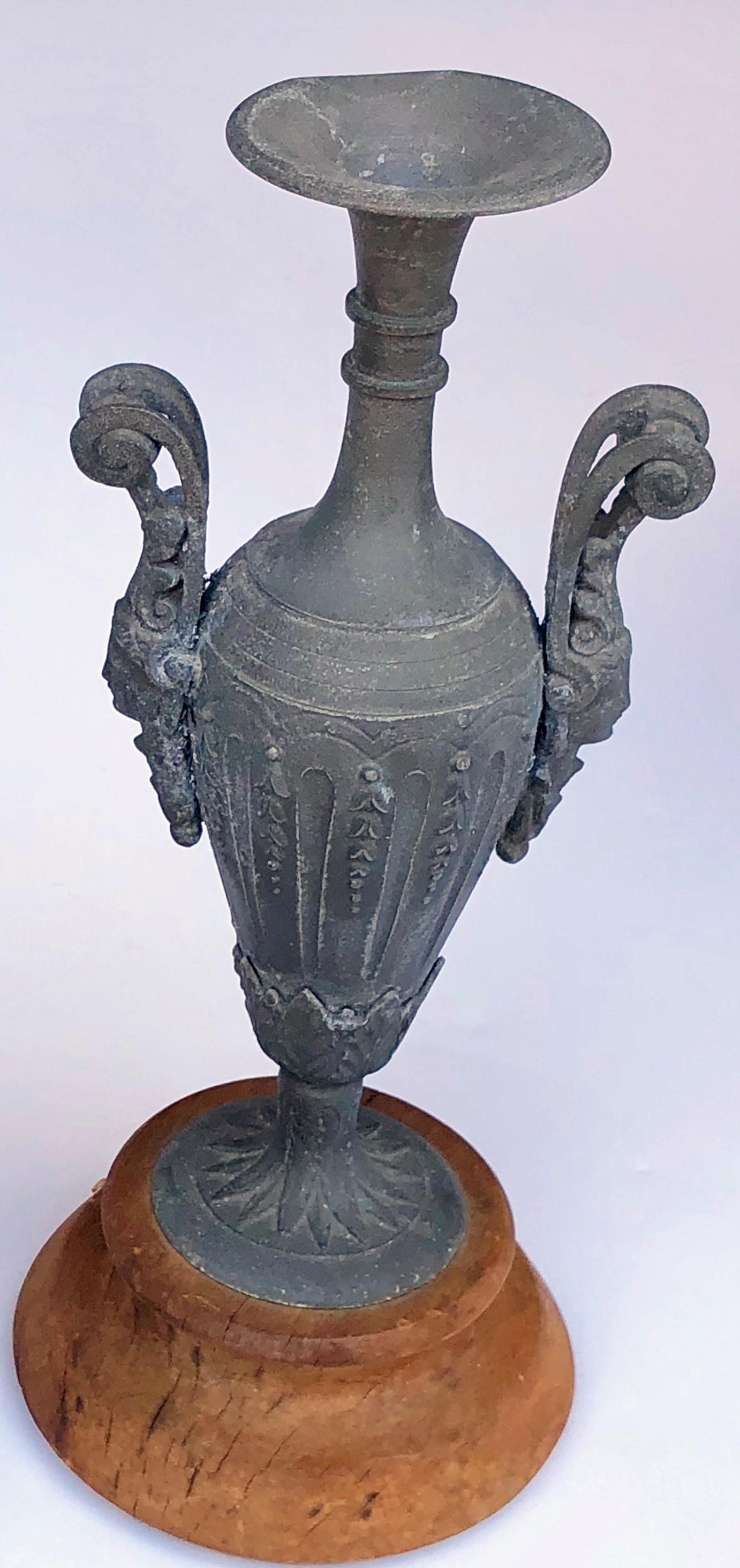 Elegant Pair of French Louis XVI Style Double-Handled Spelter-Metal Urns In Good Condition For Sale In San Francisco, CA