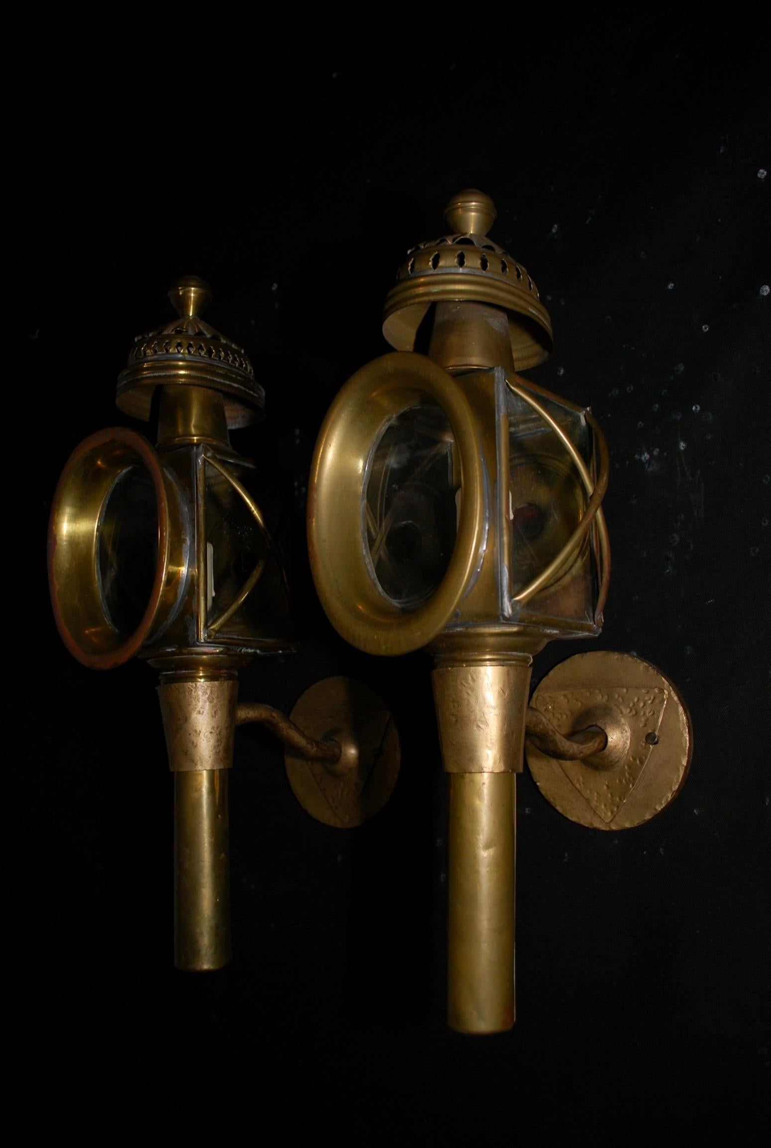 Elegant Pair of French Turn of the Century Coach Lamps Sconces 3