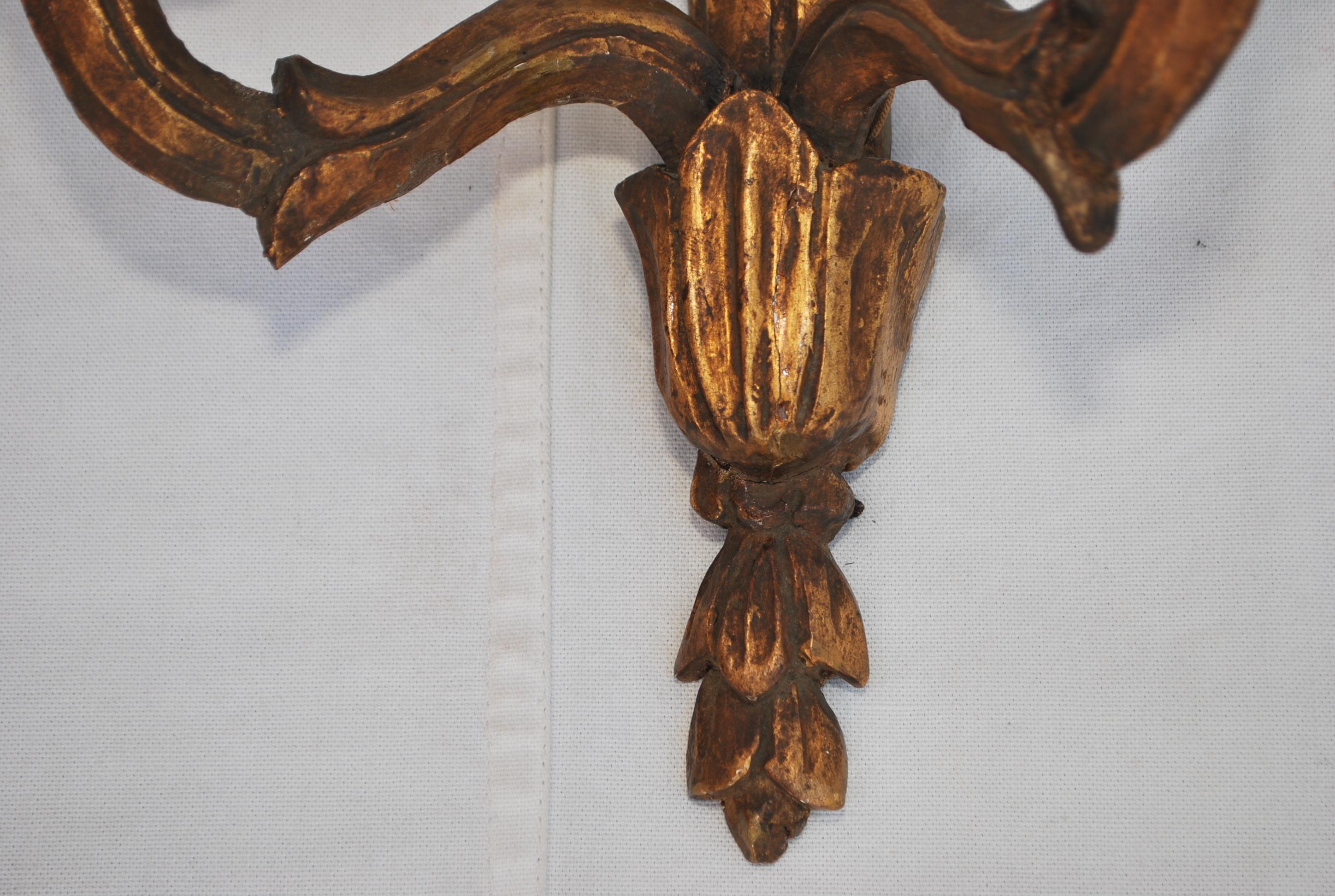 Elegant pair of French turn of the century woos sconces ( Empire style ) In Good Condition For Sale In Los Angeles, CA