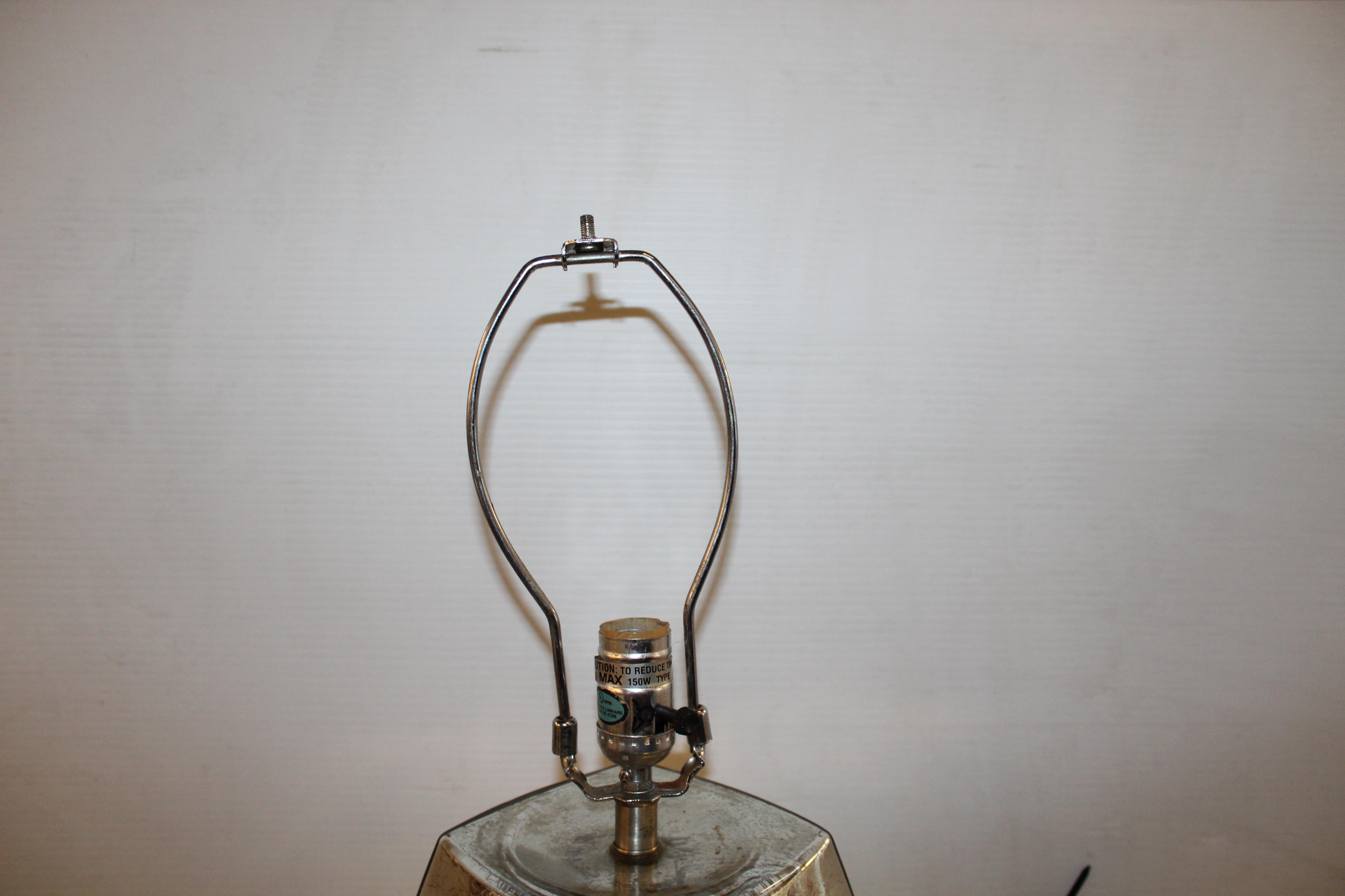 Elegante paire de lampes en verre en vente 6