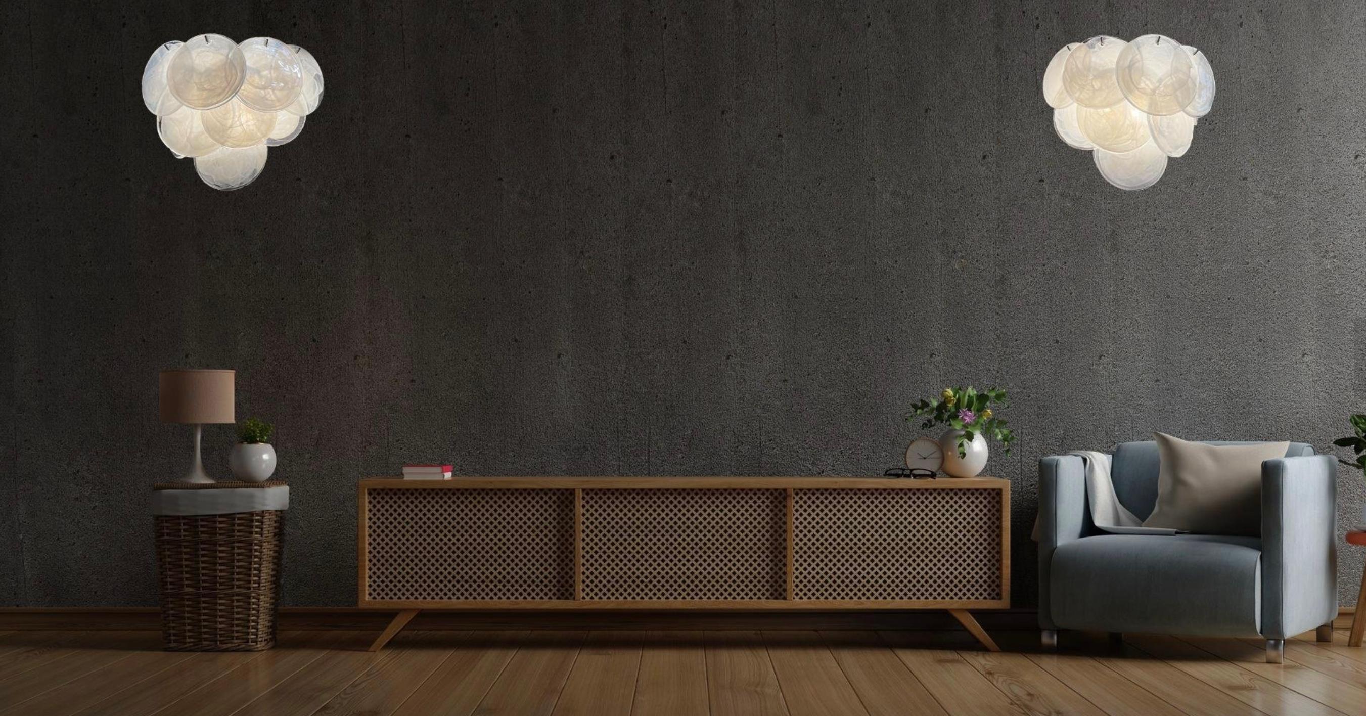 Elegantes Paar Wandleuchter aus Glas (Glaskunst) im Angebot