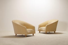 Elegantes Paar italienische Sessel. New Velvet Polsterung.