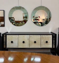 Elegante paire de miroirs muraux italiens en verre vert, dans le style de Fontana Arte