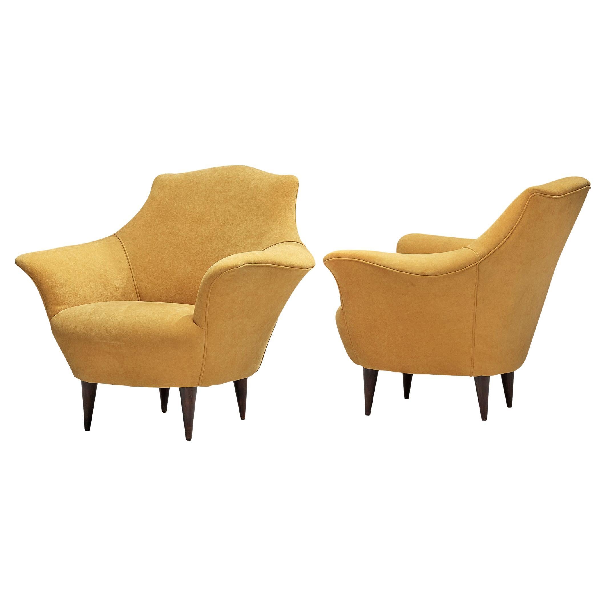 Elegant Pair of Italian Lounge Chairs in Yellow Velvet and Ash For Sale