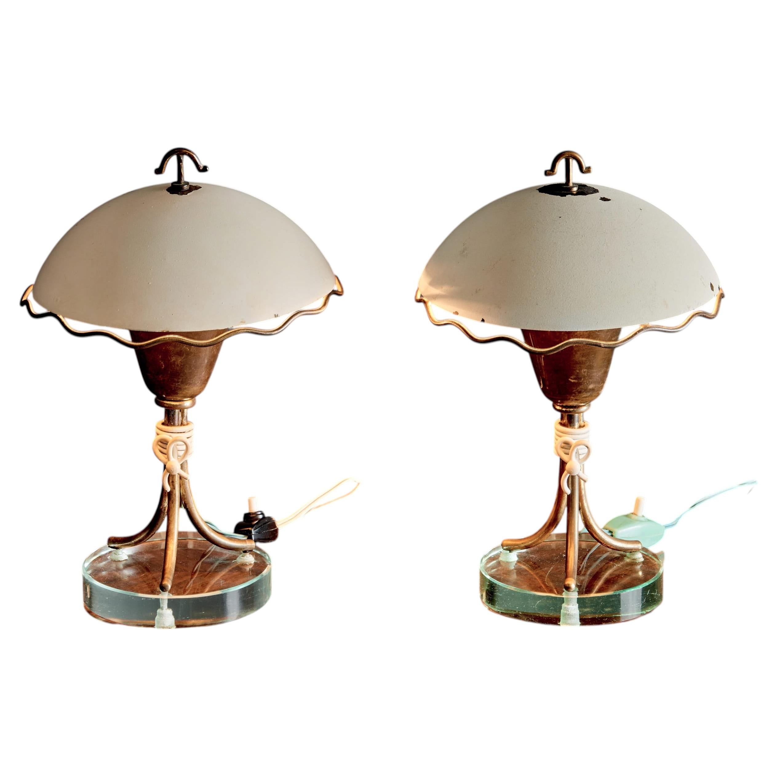 Elegant pair of Italian Mid-Century Modern Table Lamps, Italy 1950s