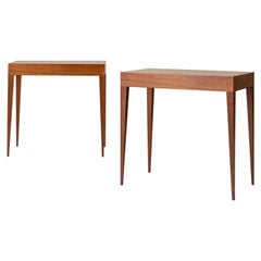 Elegant Pair of Italian Midcentury Tables in the Style of Gio Ponti