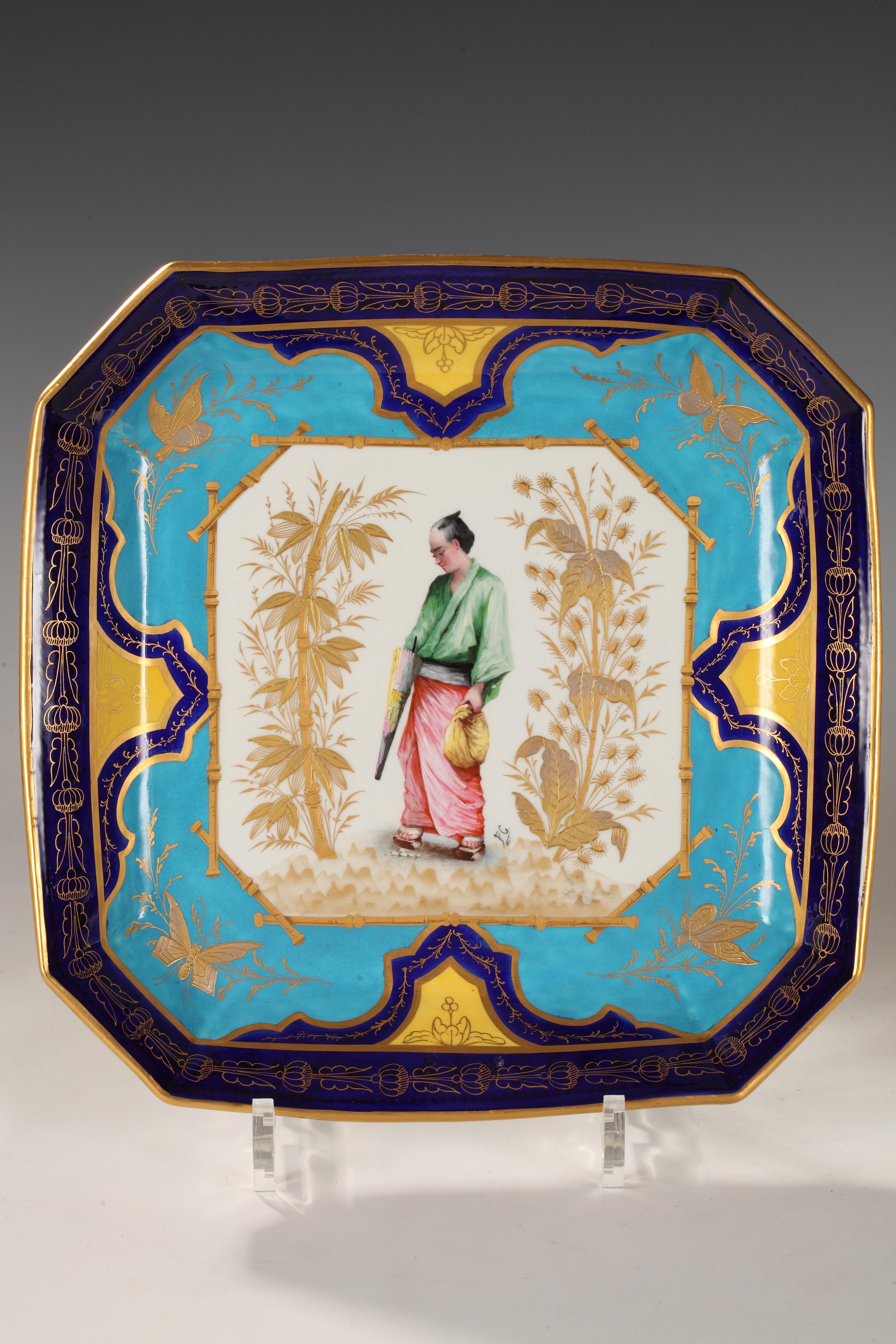French Elegant Pair of Japanese Style Dishes, France, Circa 1875 For Sale