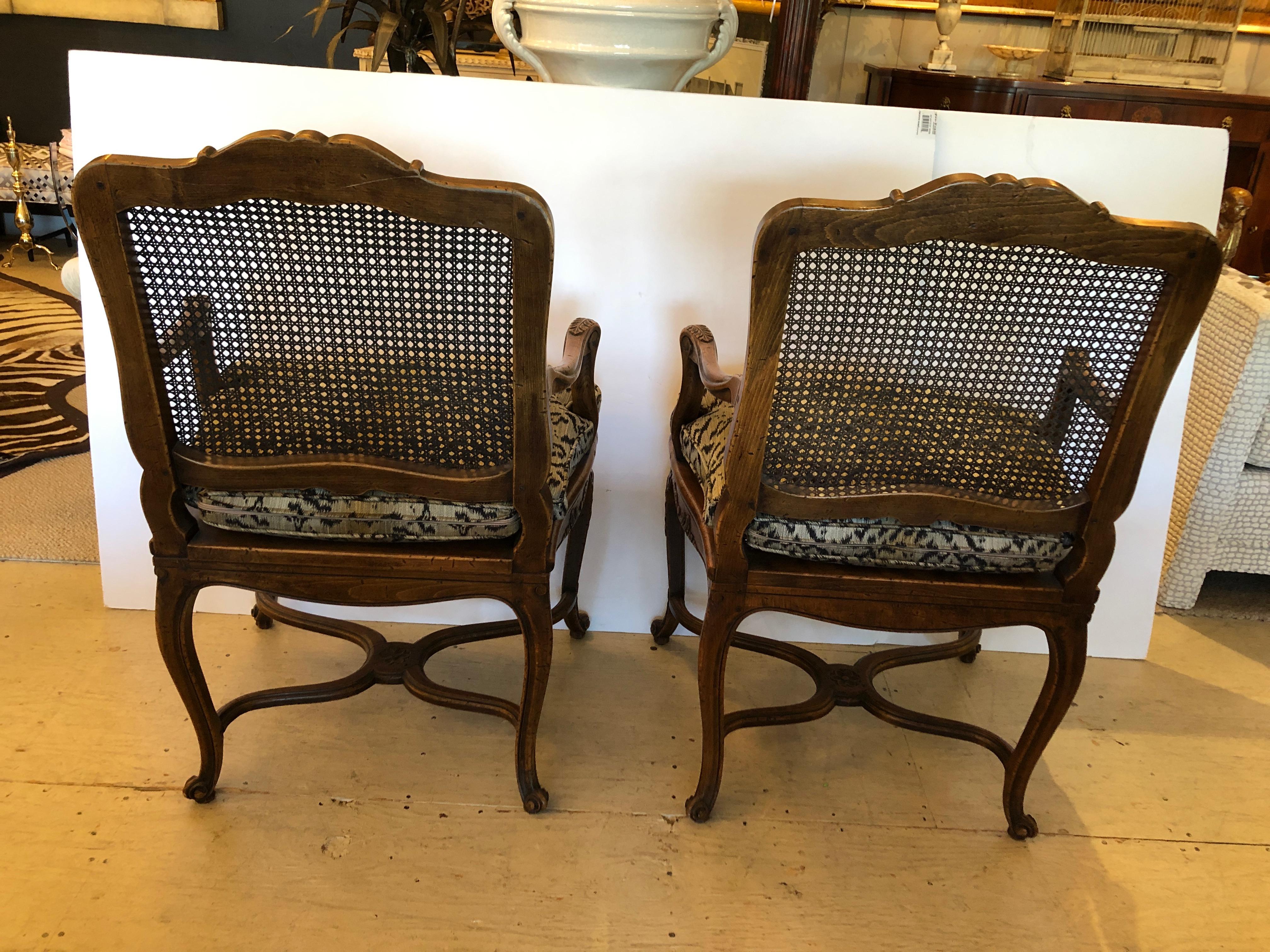 Elegant Pair of Large Carved Walnut French Fauteuil Armchairs 4