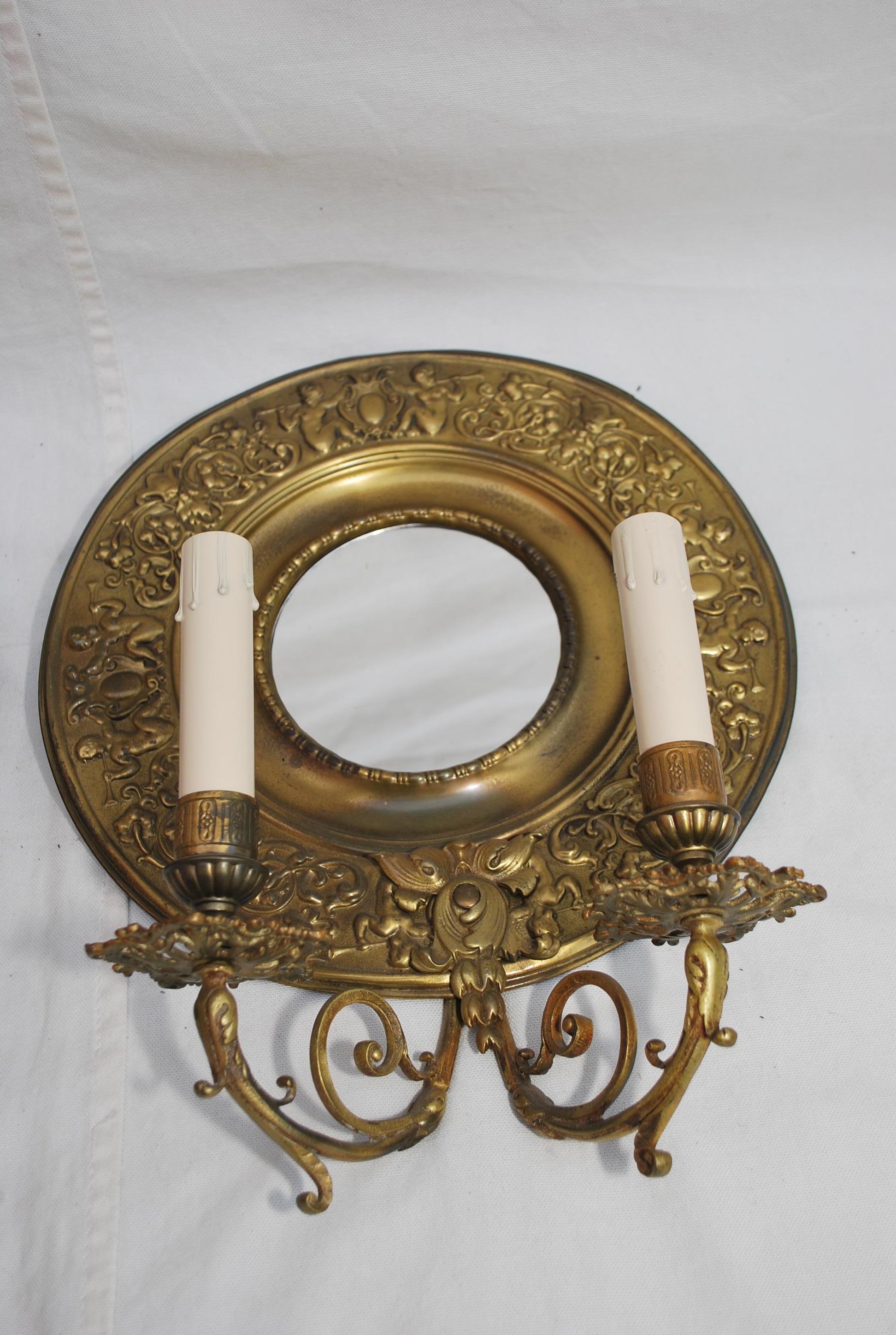 Elegante pareja de apliques franceses de finales del siglo XIX Francés en venta