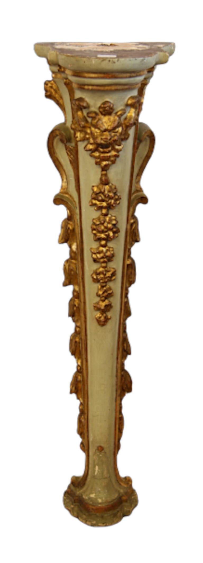Hand-Carved Elegant pair of Louis XV wall columns For Sale