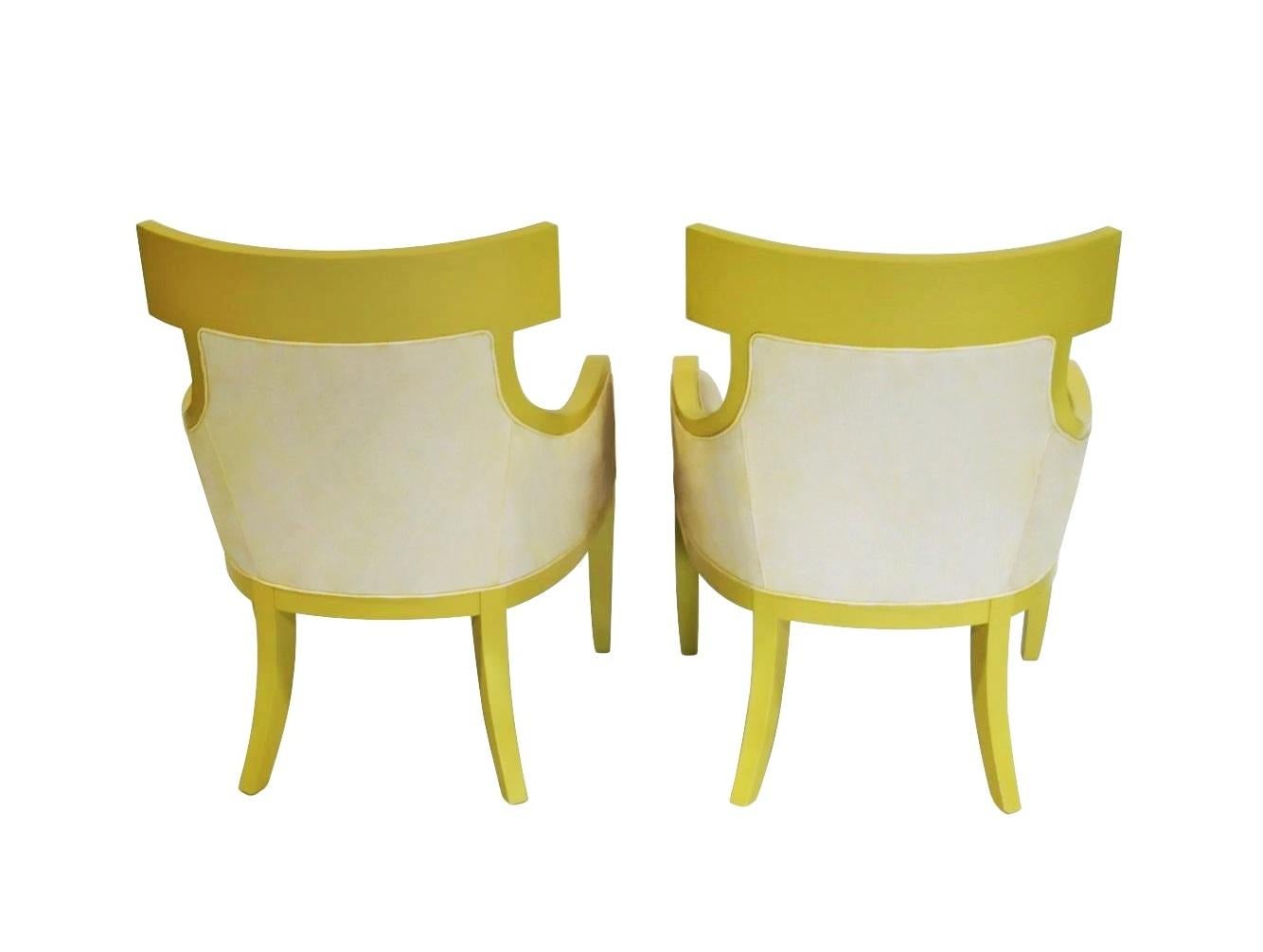 Elegant Pair of Mid-Century Modernist Klismos Armchairs For Sale 3