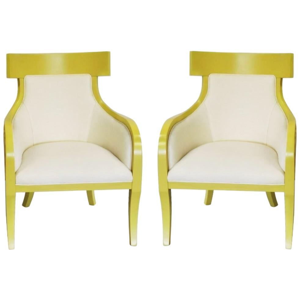 Elegante coppia di poltrone Klismos moderniste di metà secolo
