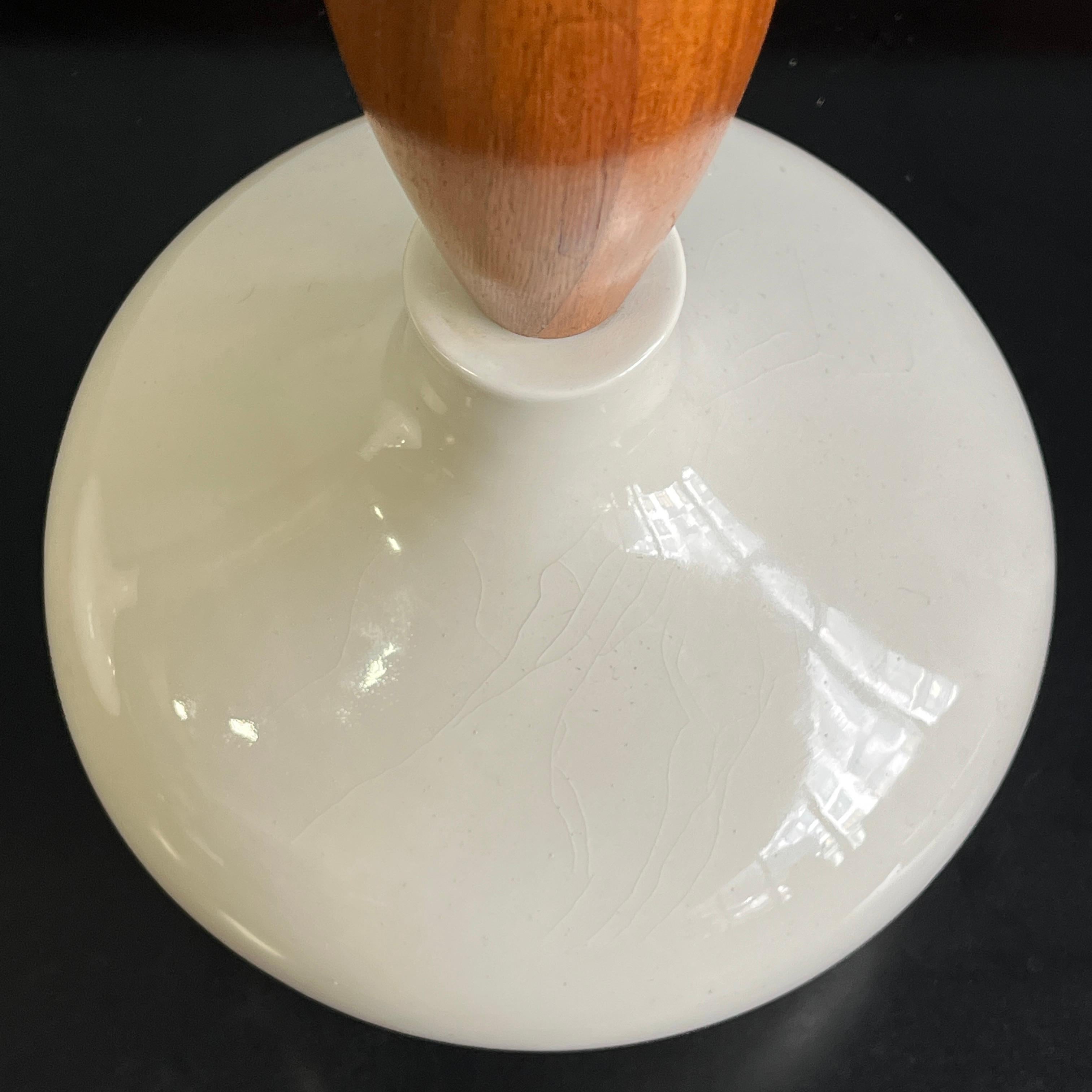 Elegant Pair of Midcentury Ceramic Table Lamps 3