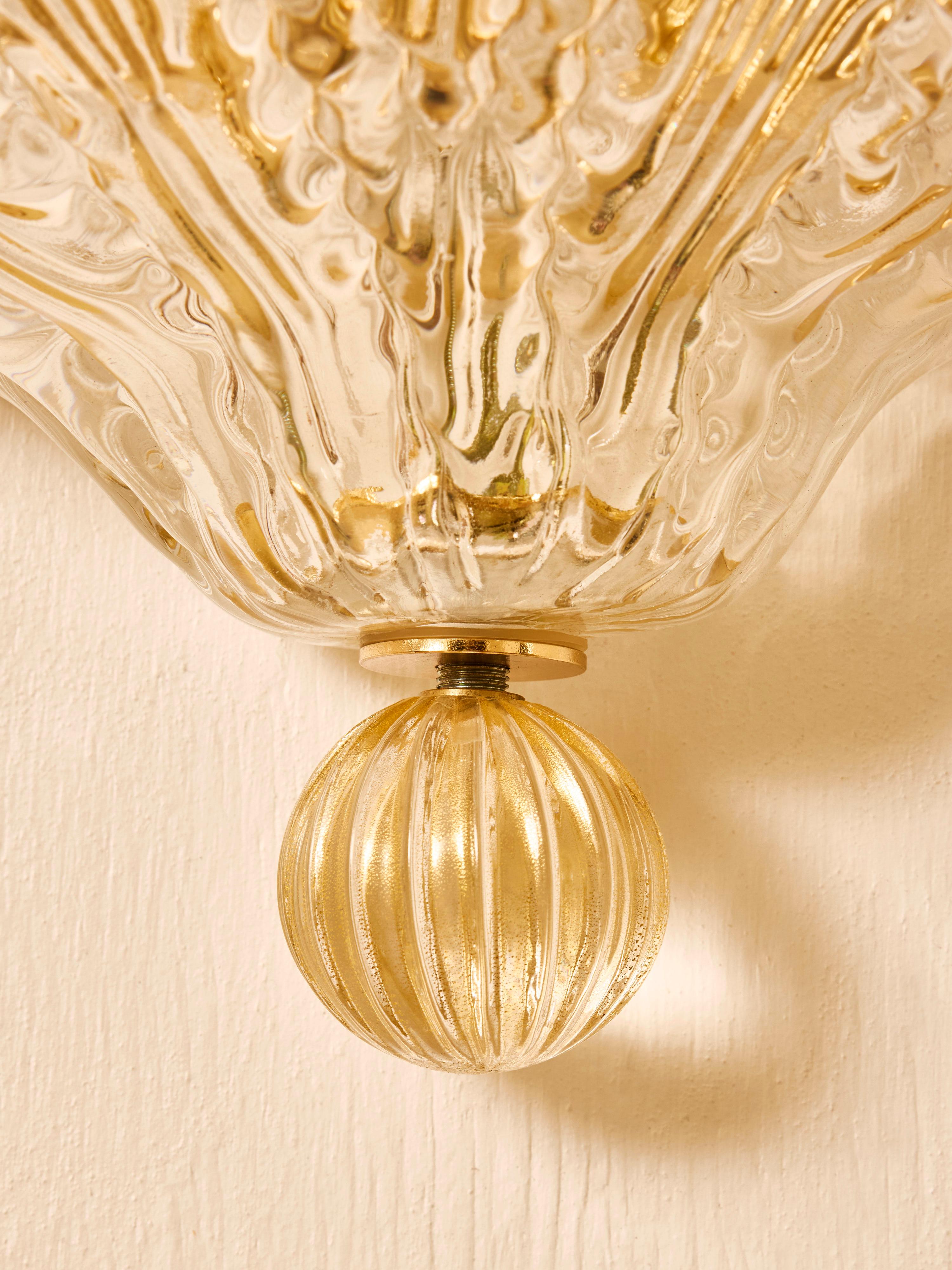 Elegant pair of Murano glass sconces In Excellent Condition For Sale In Saint-Ouen (PARIS), FR