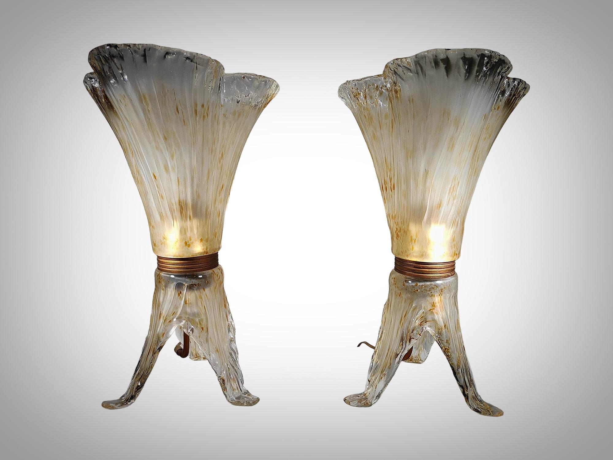 Elegant Pair of Murano Glass Table Lamps - 1970s For Sale 10