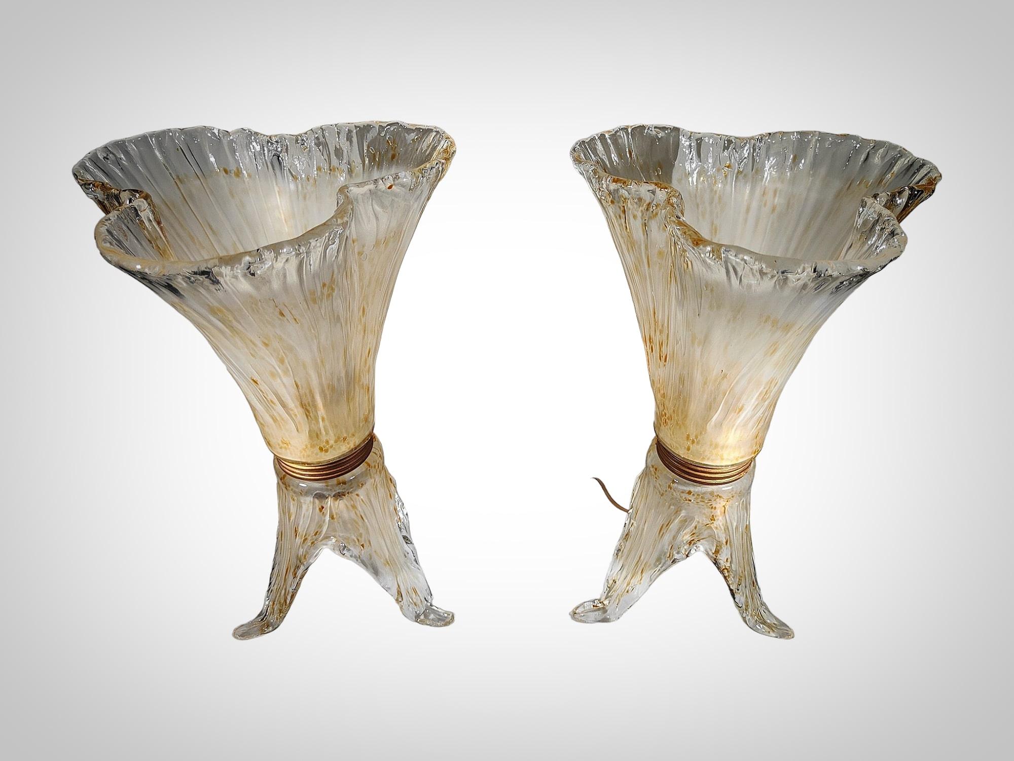 Elegant Pair of Murano Glass Table Lamps - 1970s For Sale 11