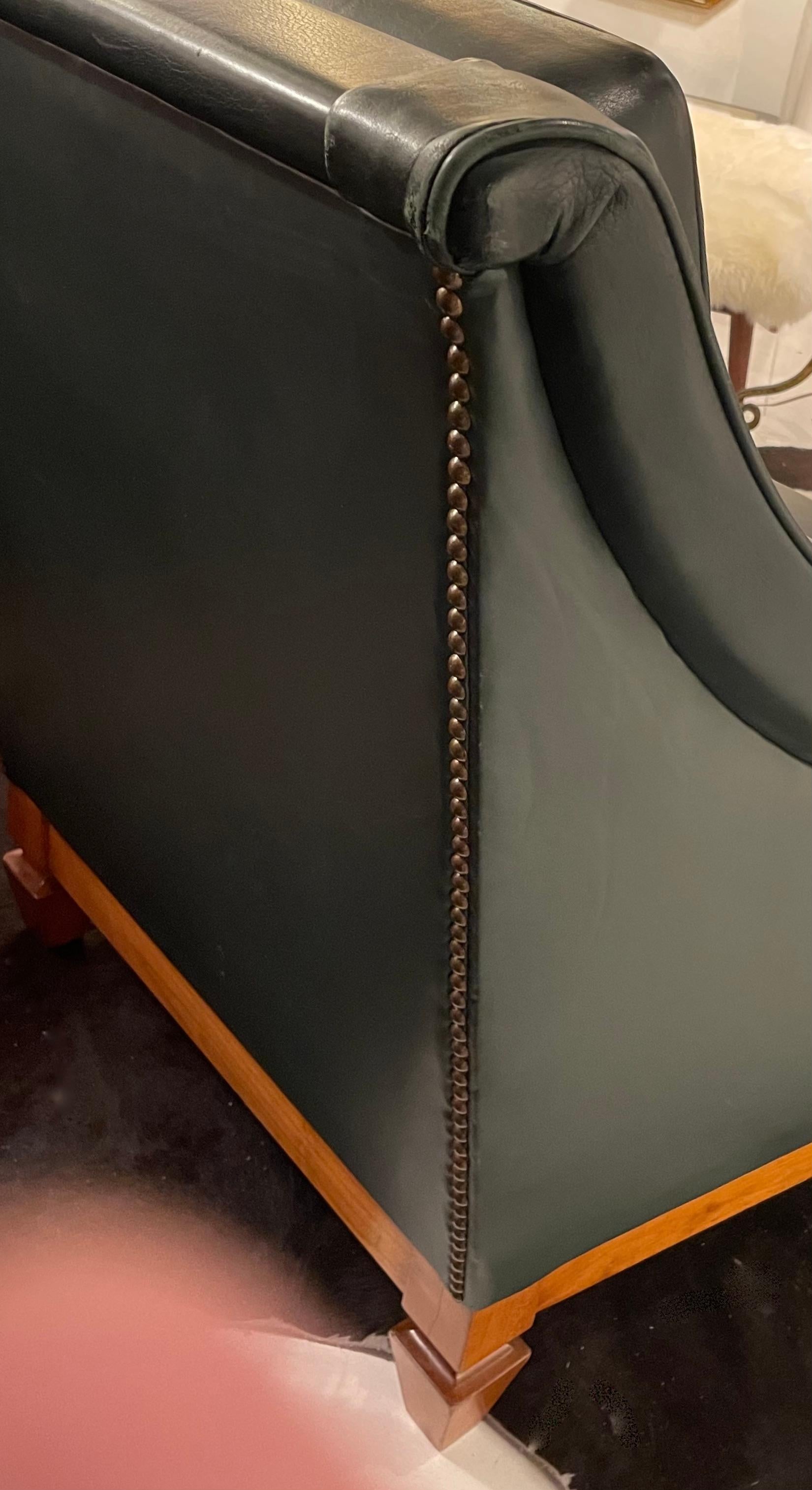 Elegant Pair of Neoclassical Leather Armchairs by Jacques Quinet, France 1948. For Sale 1