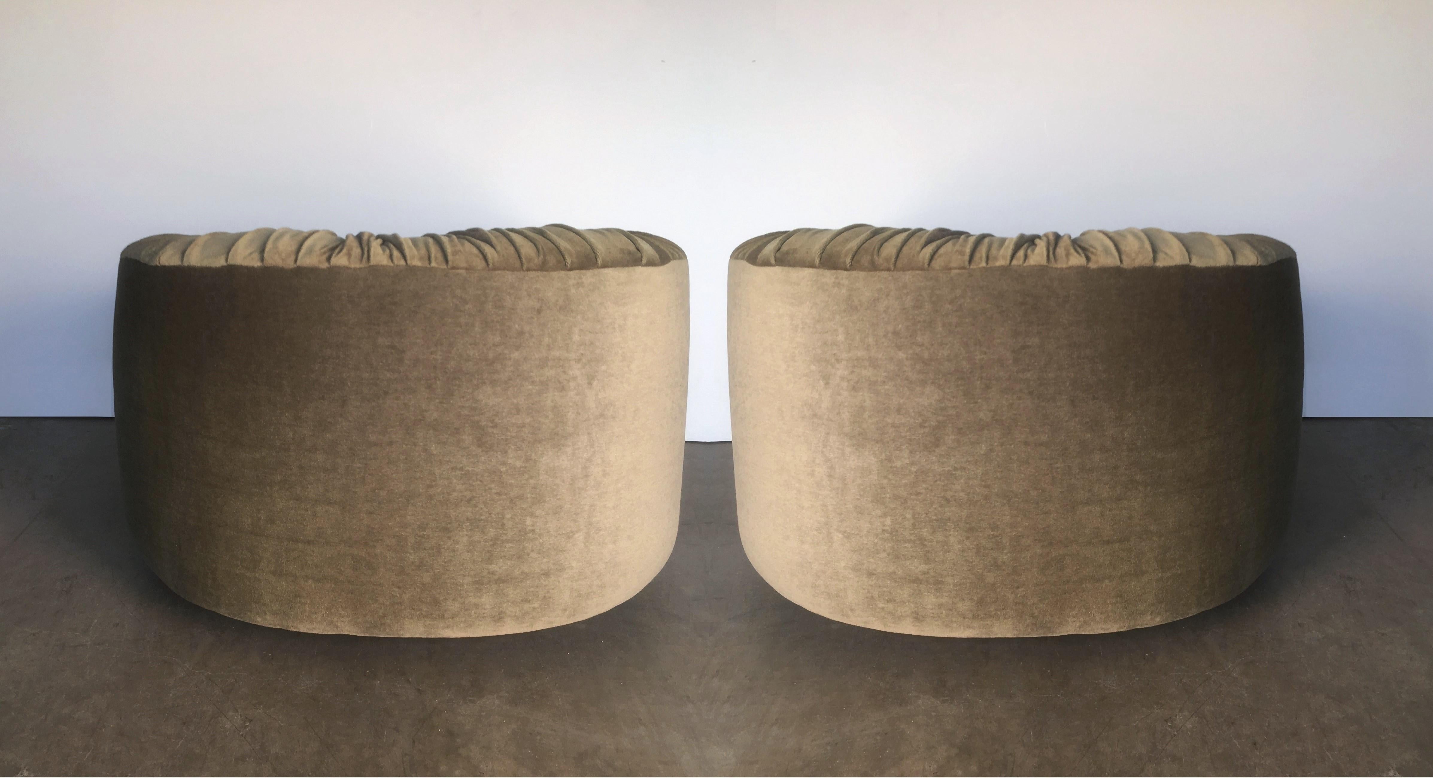 Upholstery Elegant Pair of 