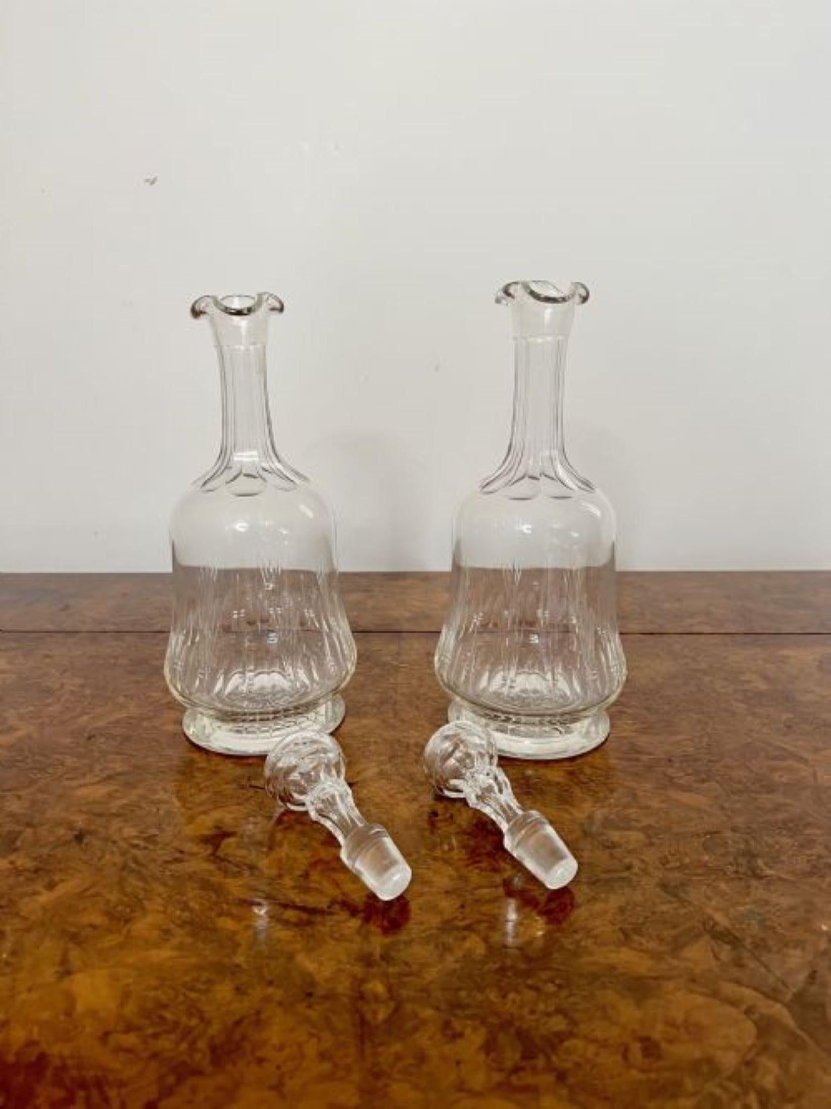 Elegant pair of quality antique Victorian decanters  For Sale 2