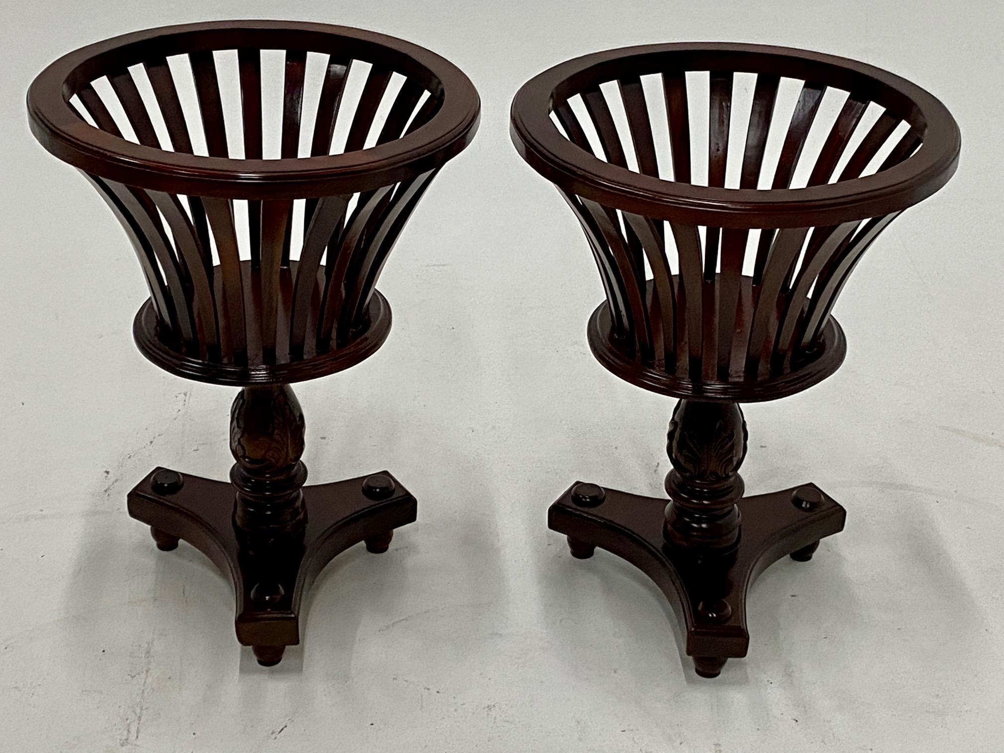 Elegant Pair of Regency Style Pierced Carved Mahogany Plant Stands In Good Condition In Hopewell, NJ